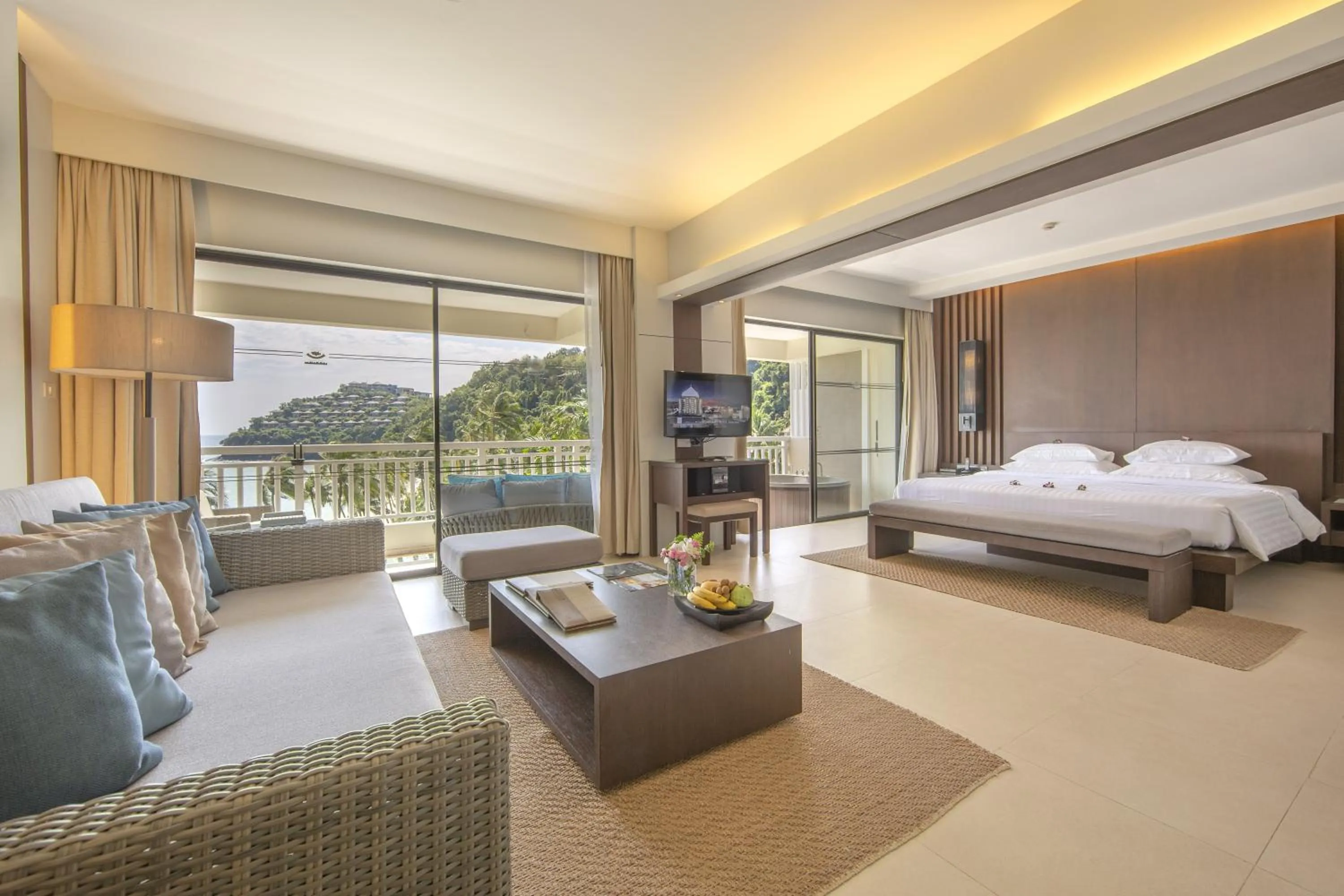 TV and multimedia, Bed in Cape Panwa Hotel Phuket