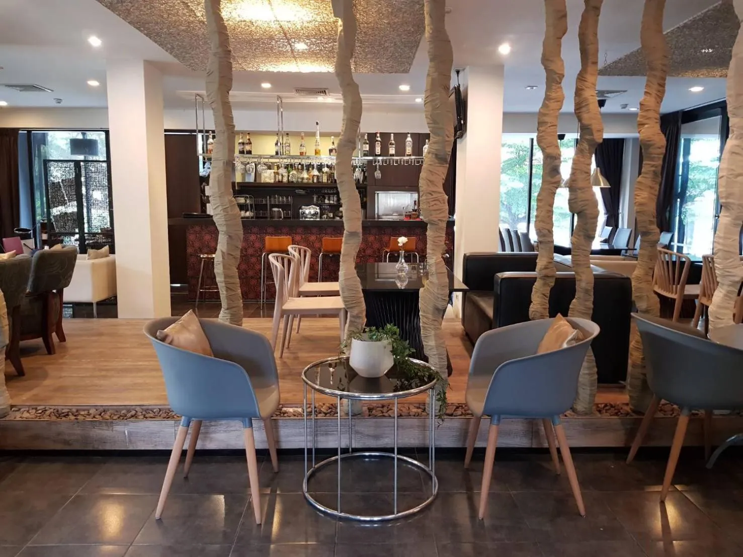 Restaurant/places to eat in Manita Boutique Hotel