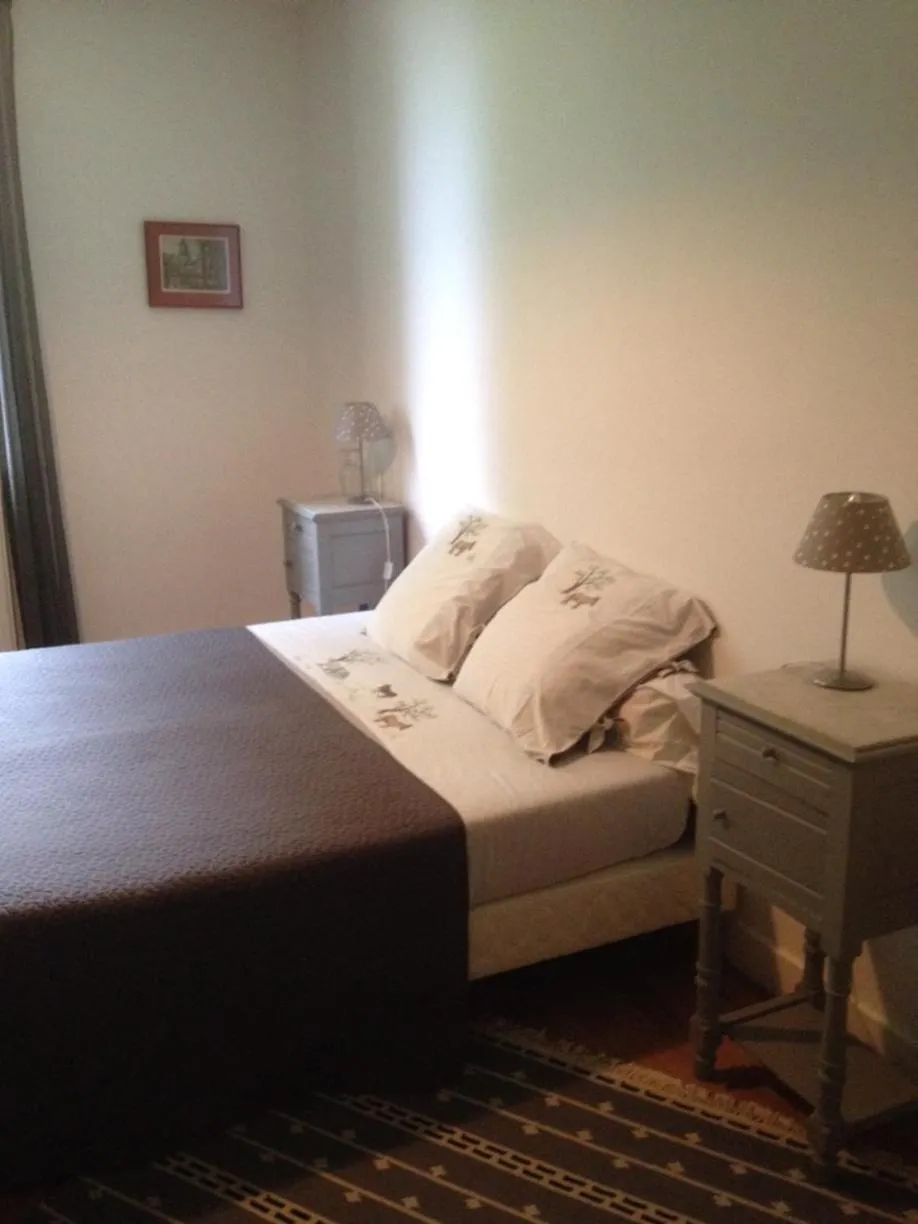 Garden view in B&B Château Pierre de Lune