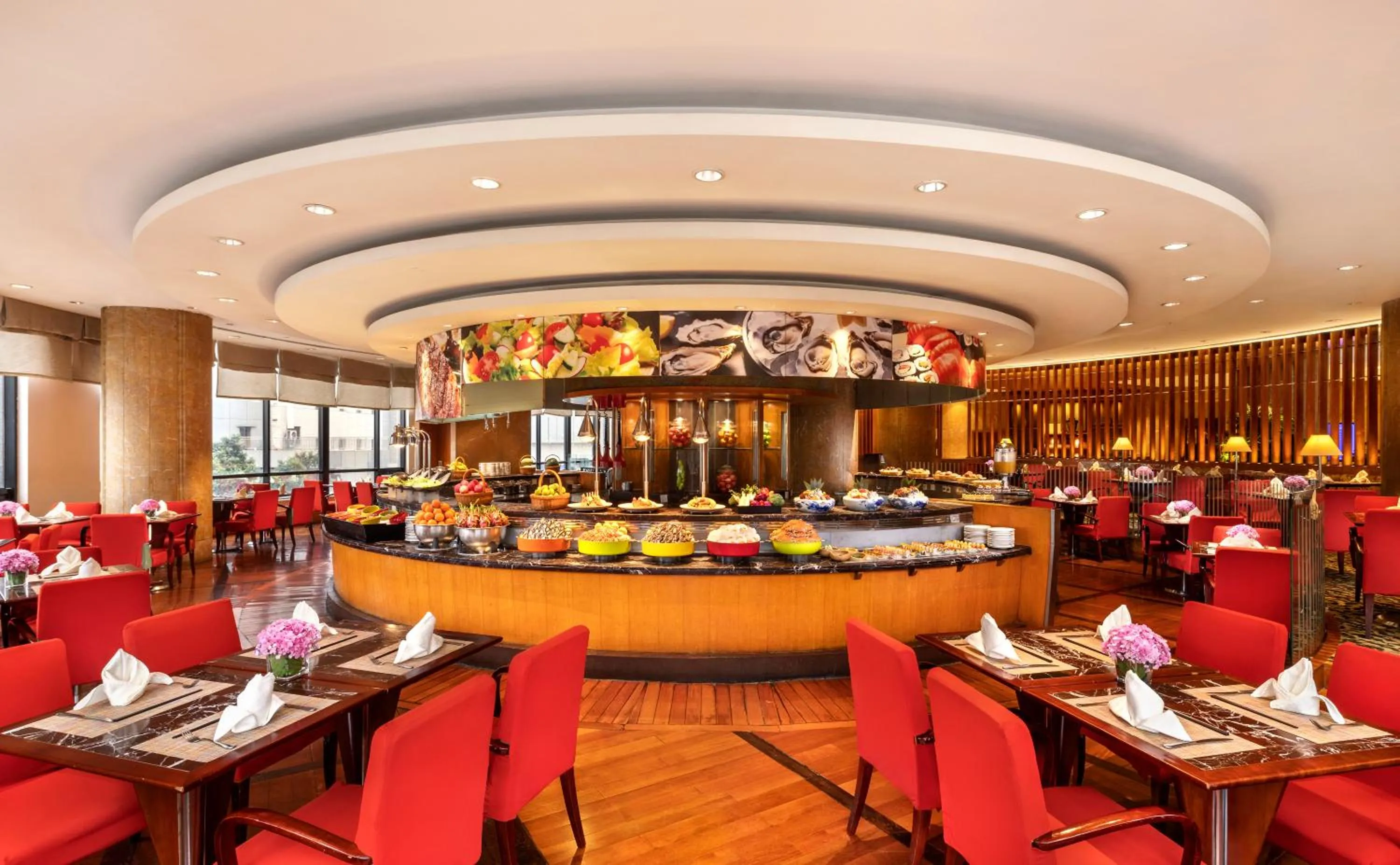 Restaurant/places to eat in Hilton Chongqing