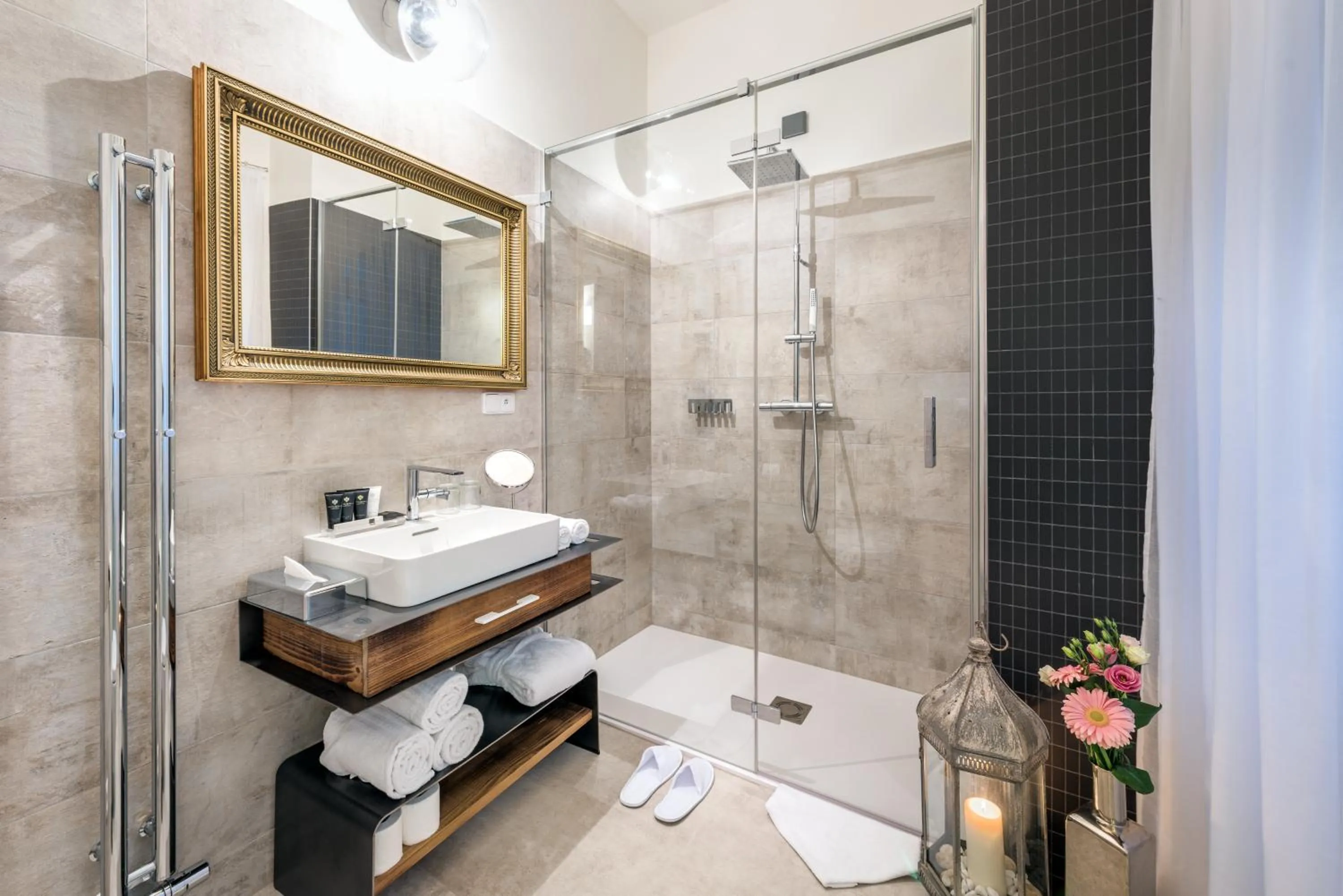 Shower in MOOo by the Castle