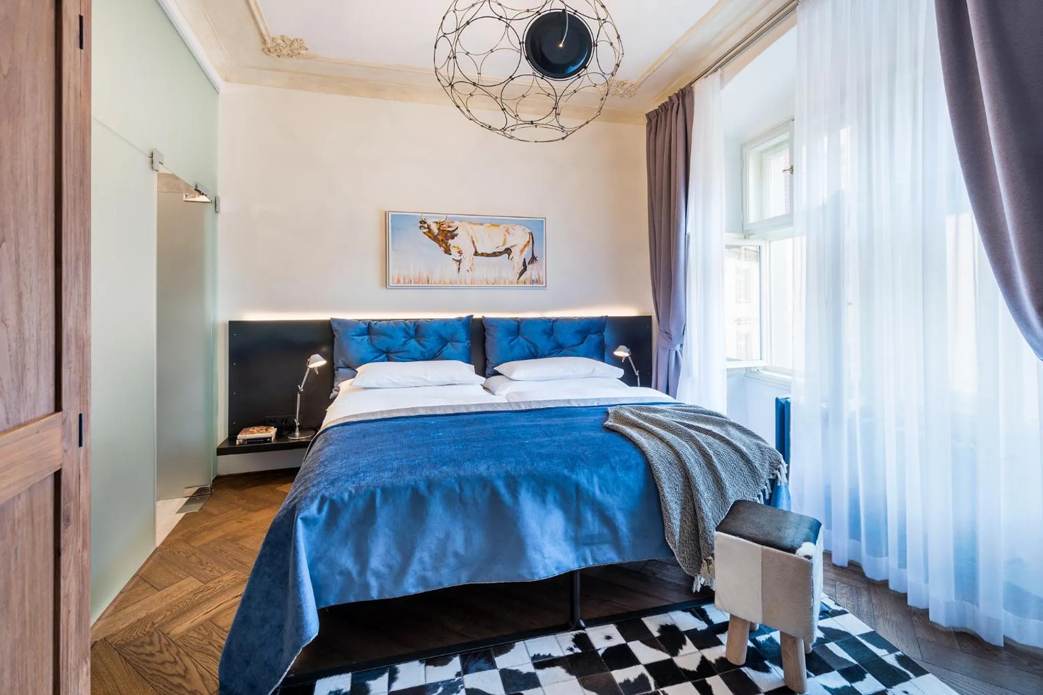 Bed in MOOo by the Castle