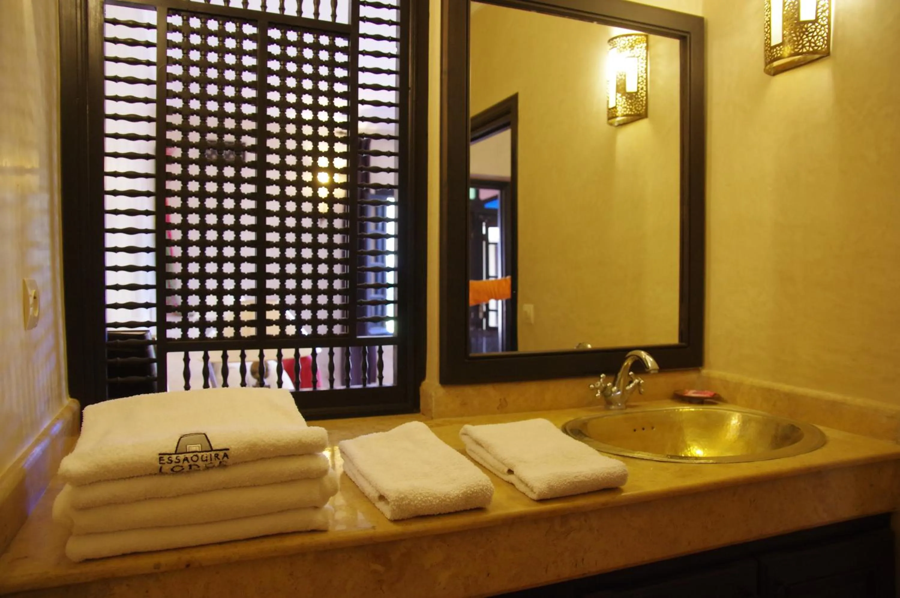 Shower in Essaouira Lodge