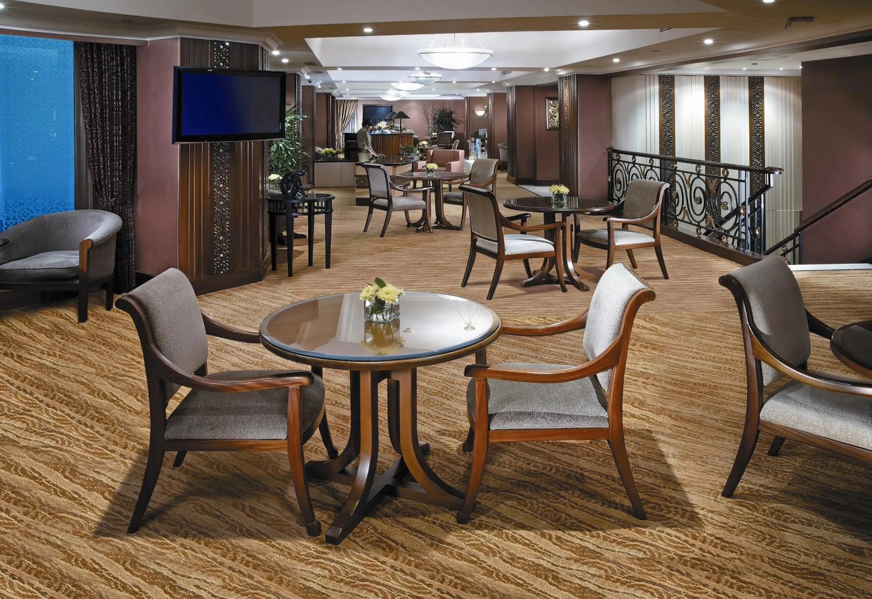 Restaurant/places to eat in Shangri-la Surabaya