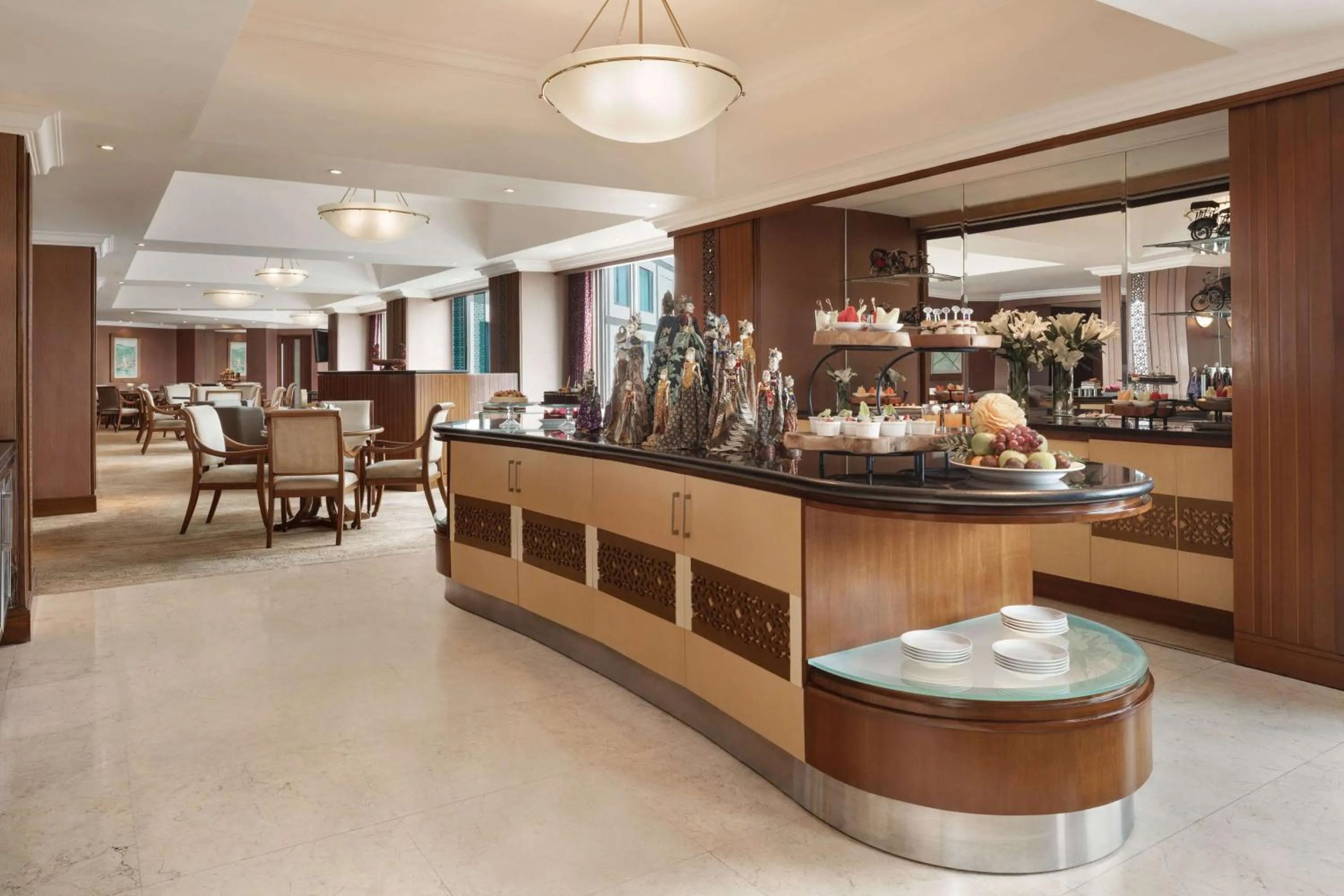 Lounge or bar in Shangri-la Surabaya