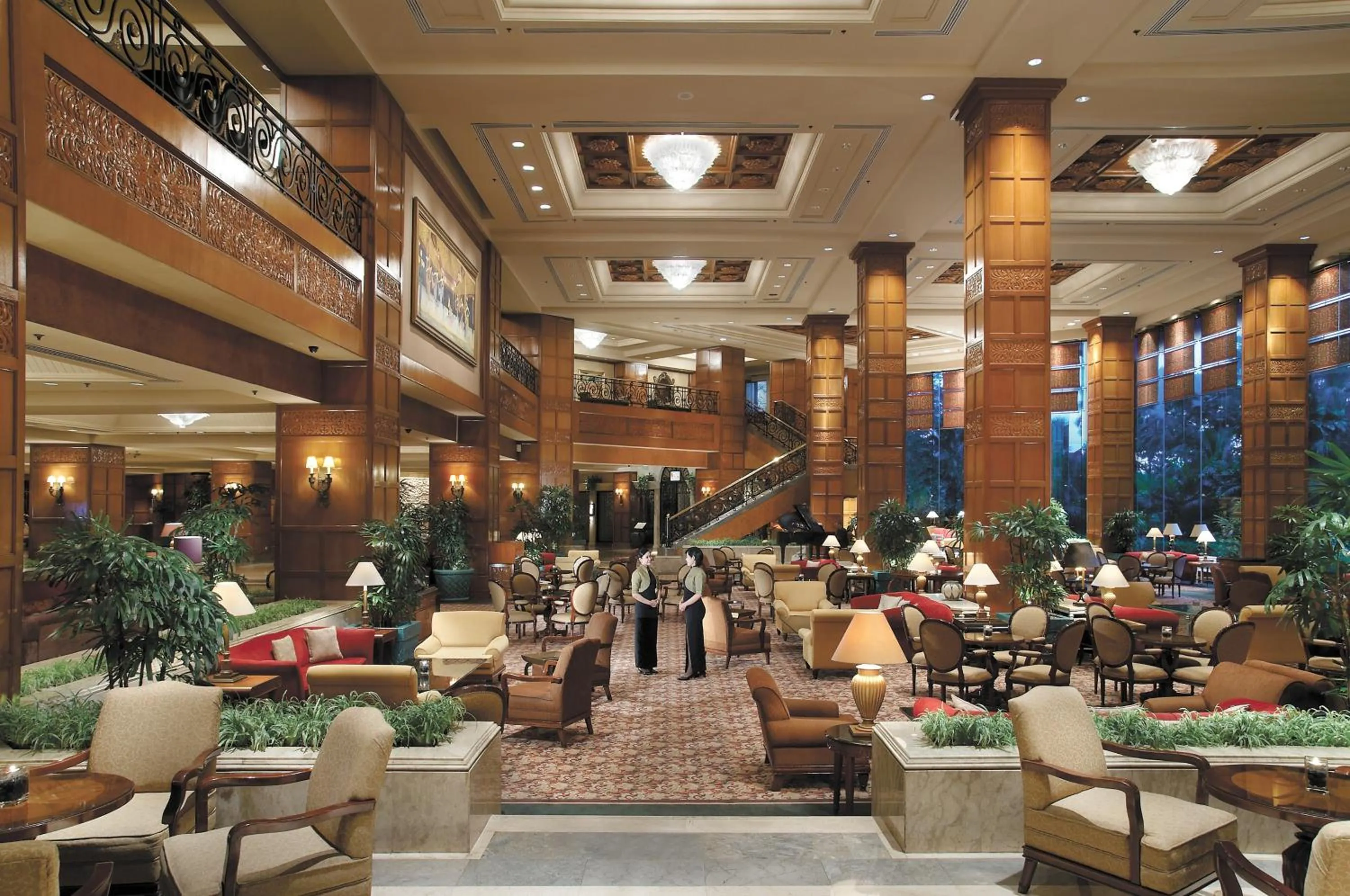 Lobby or reception in Shangri-la Surabaya