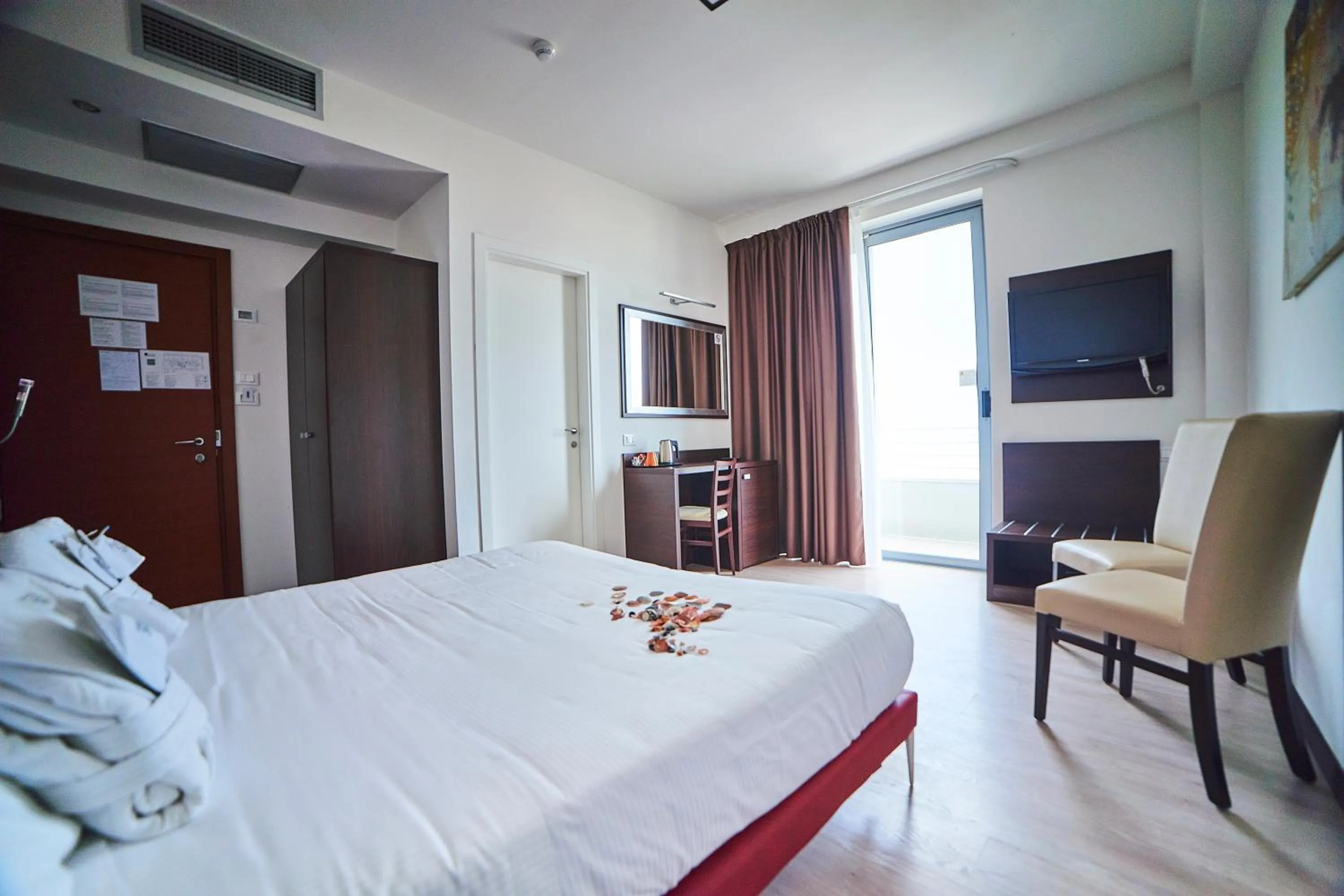 Photo of the whole room, Bed in Alisei Palace Hotel