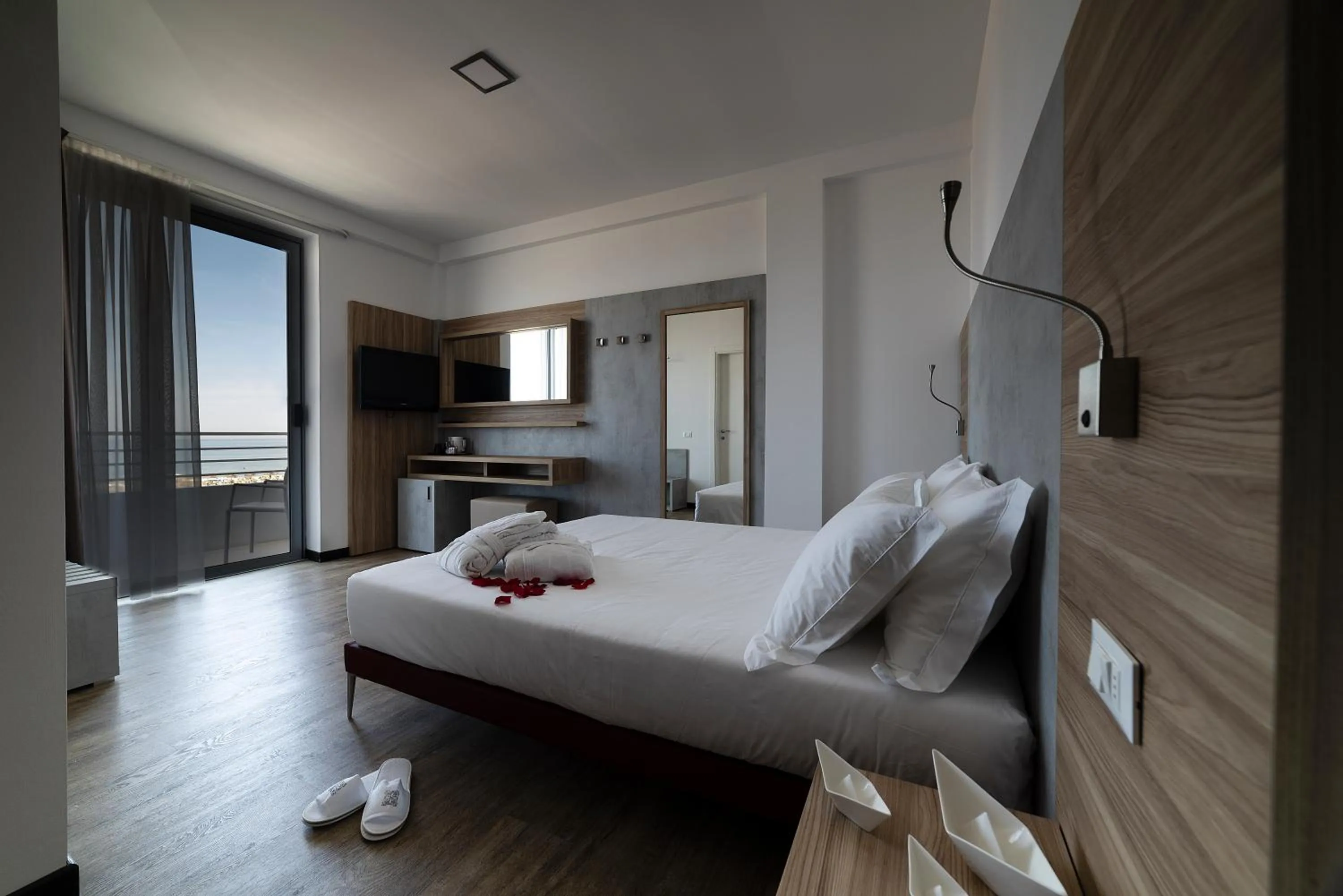 Bed in Alisei Palace Hotel