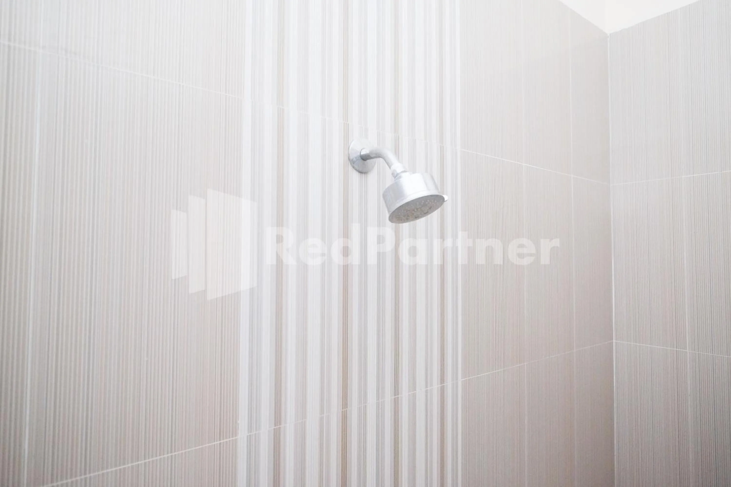 Bathroom in Tatti Inn Syariah Seturan RedPartner