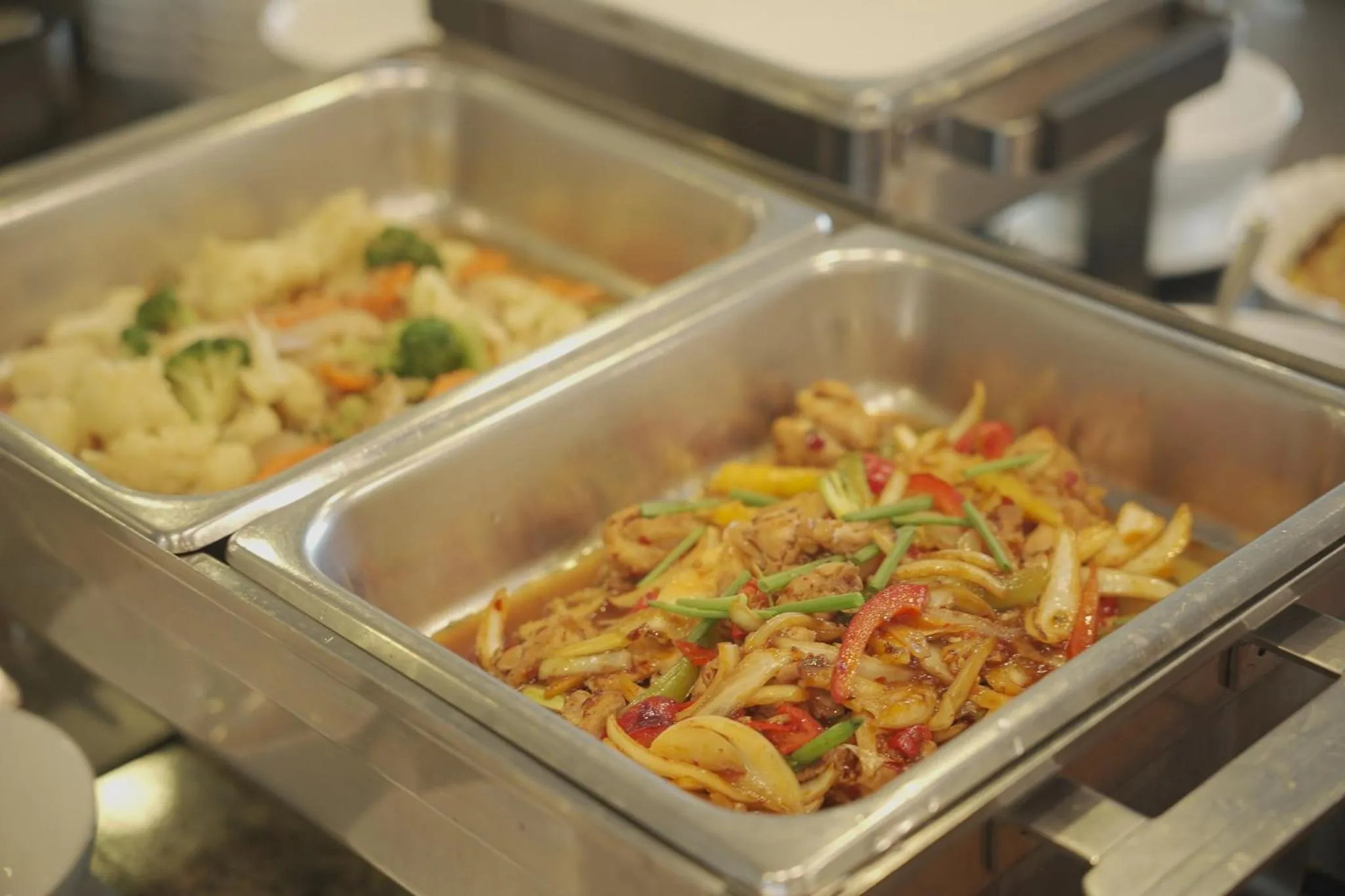 Food in Cross Vibe Bangkok Srinakarin