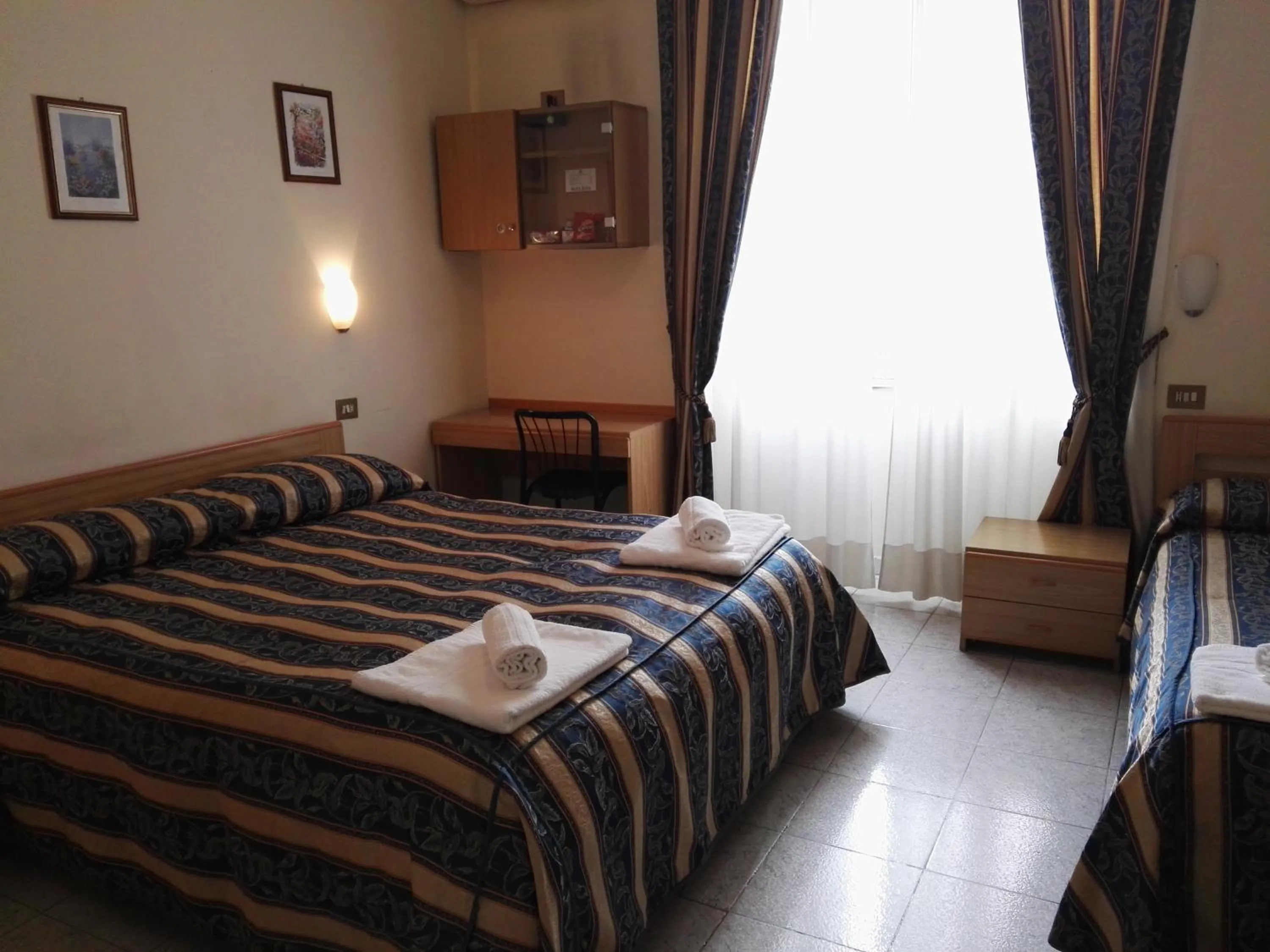 Photo of the whole room in Hotel Loreto