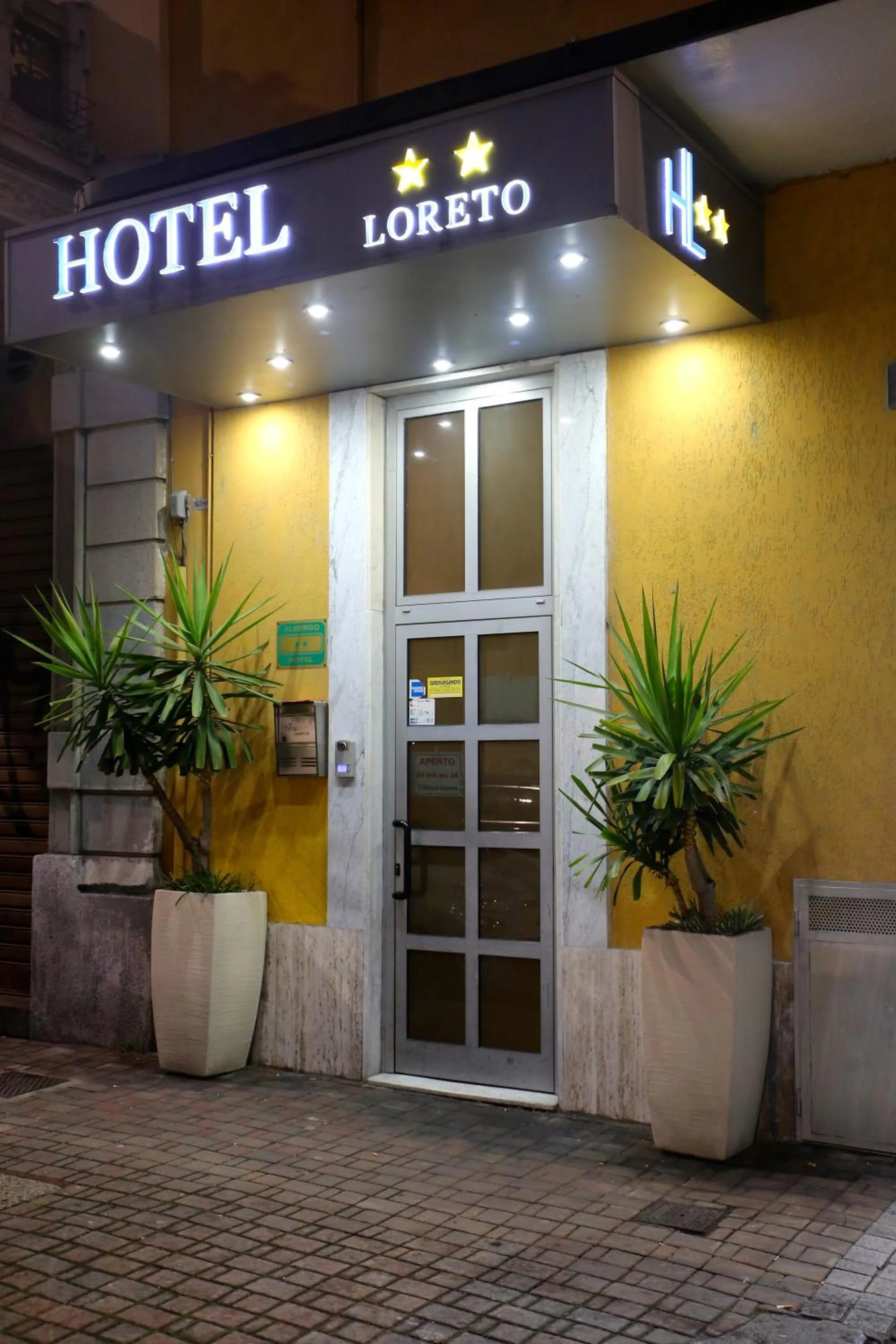 Facade/entrance in Hotel Loreto