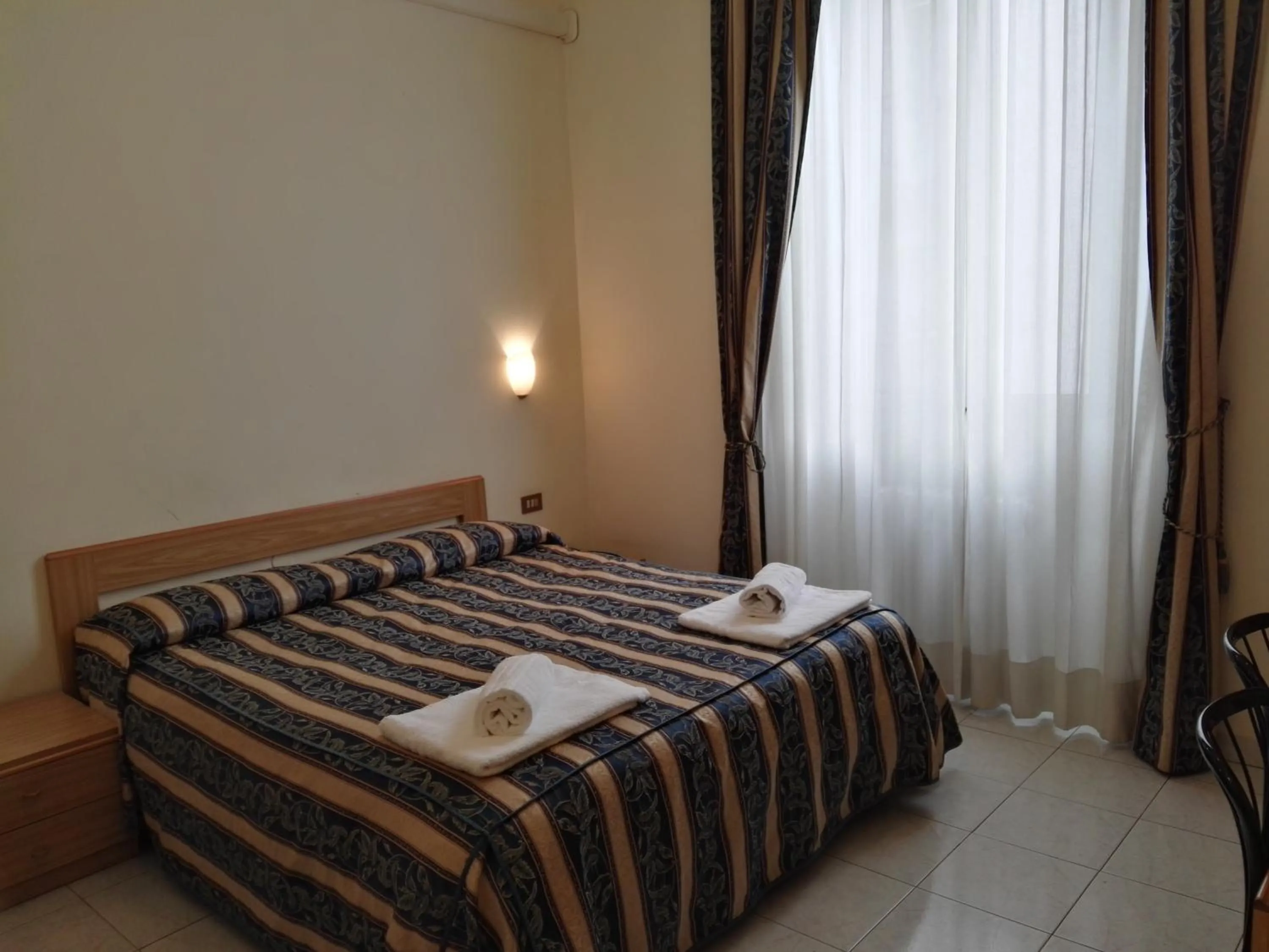 Photo of the whole room in Hotel Loreto