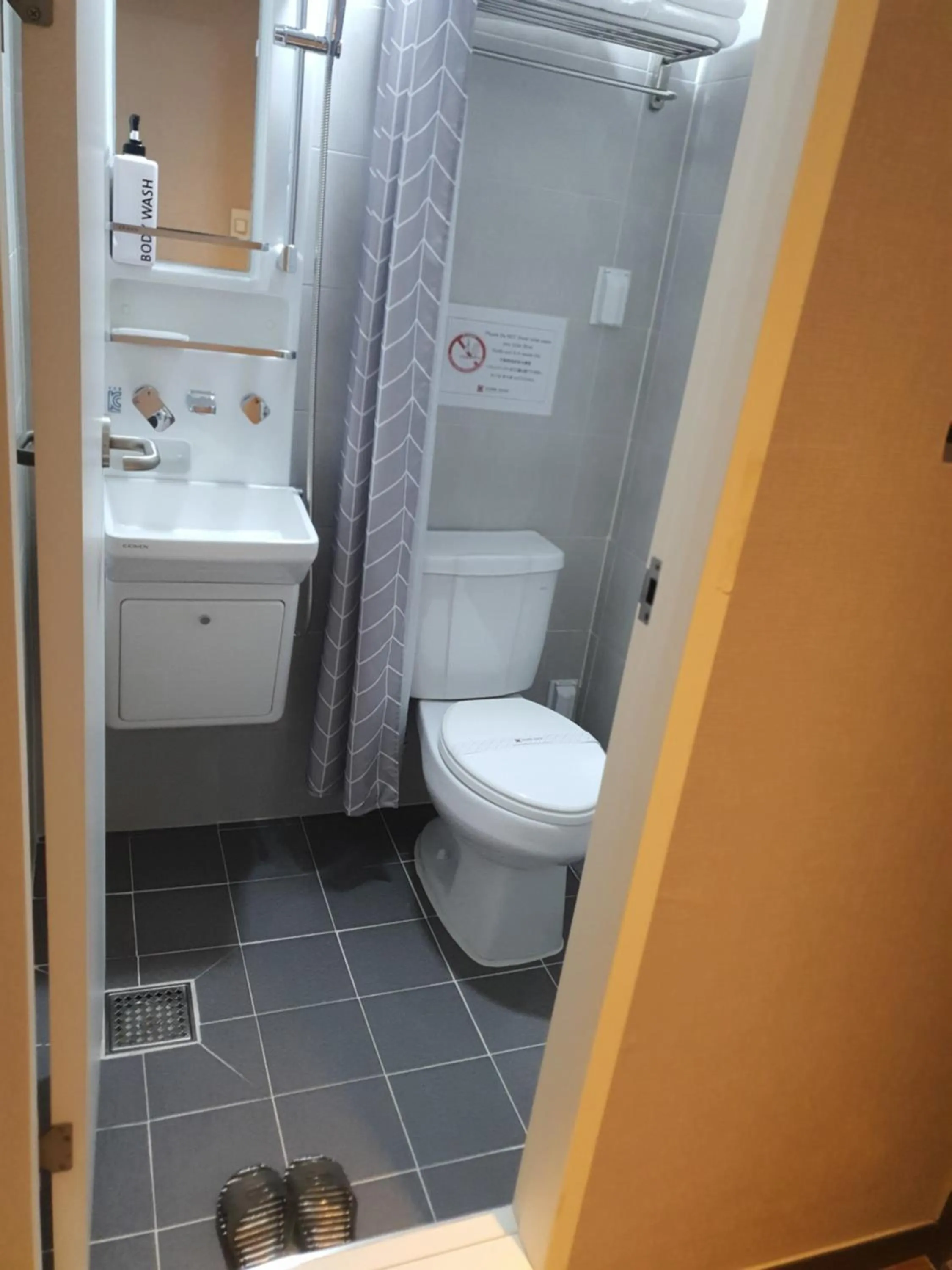 Bathroom in Ehwa In Myeongdong