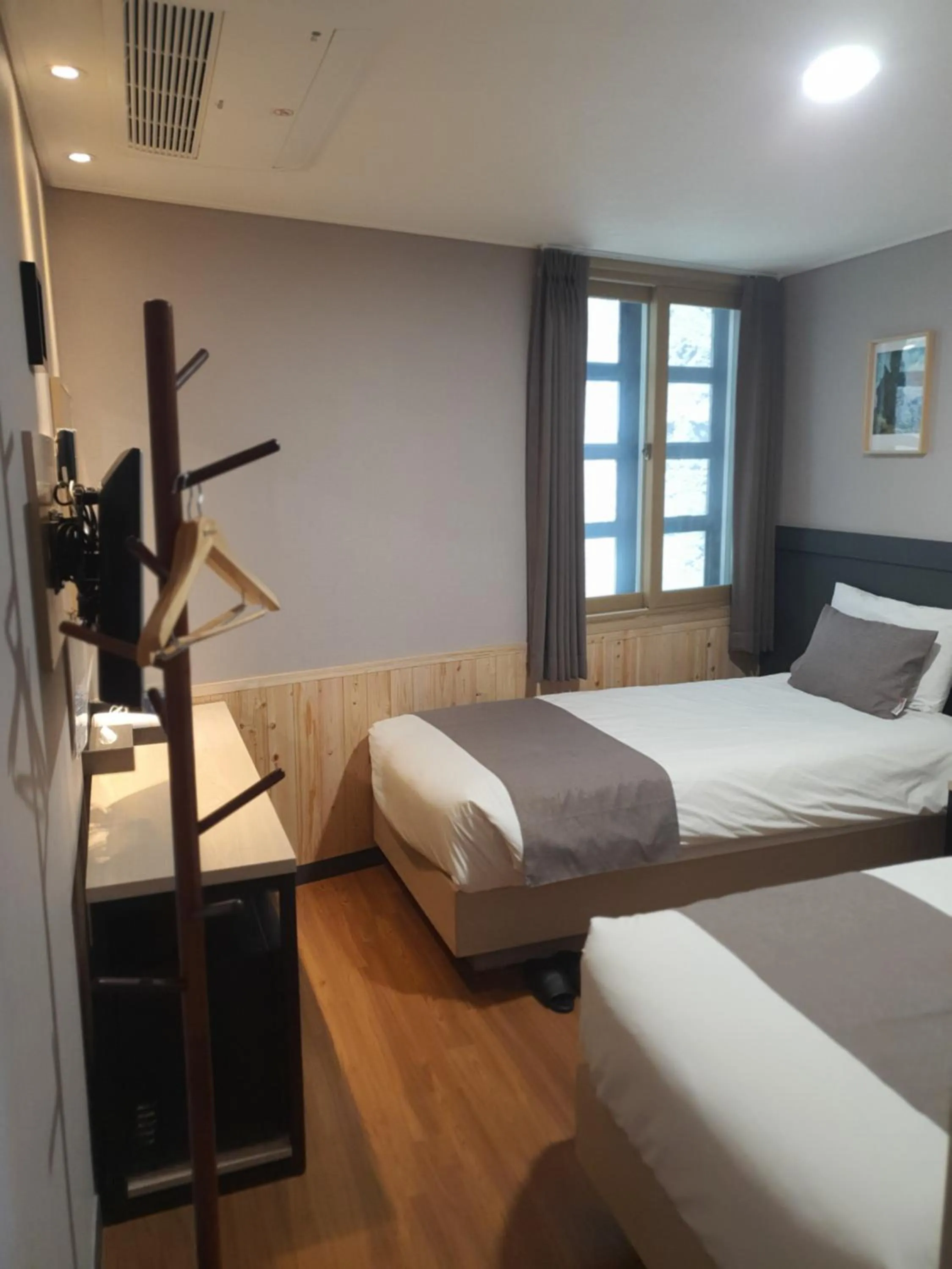 Bedroom, Bed in Ehwa In Myeongdong