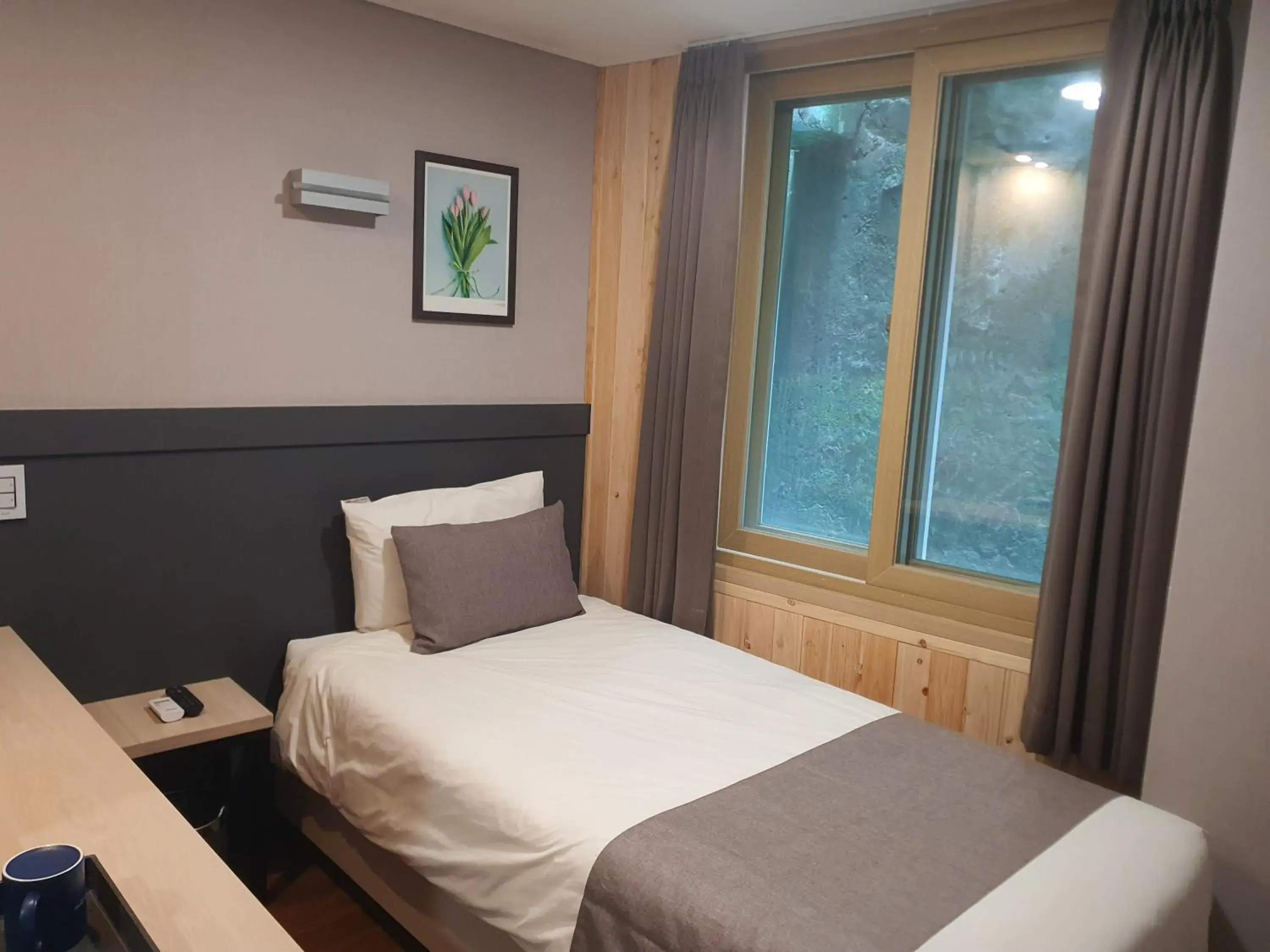 Single Room in Ehwa In Myeongdong Single Room in Ehwa In Myeongdong