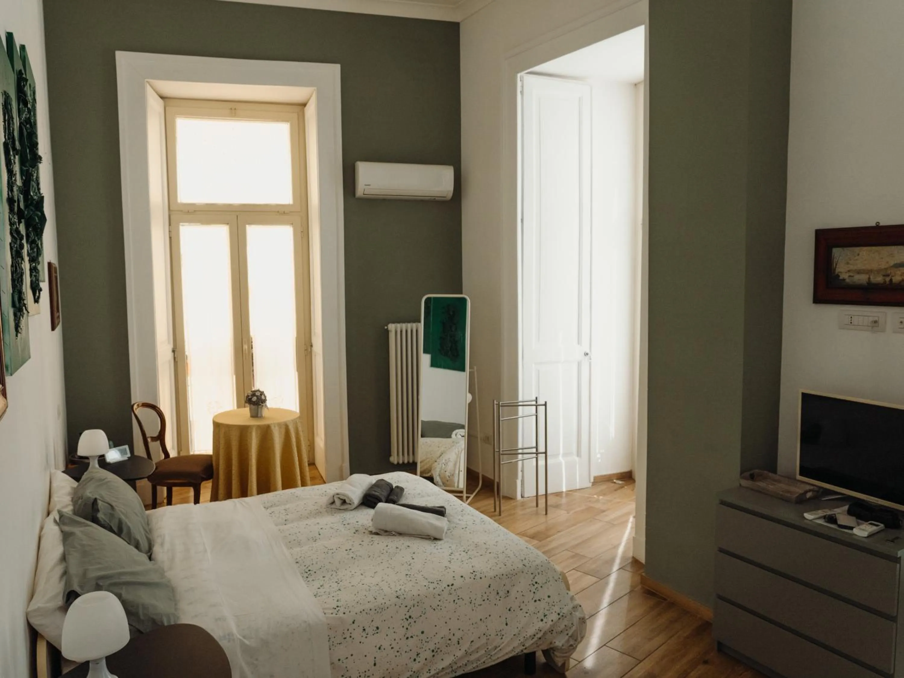 Bed in Lo Specchio dei Papiri