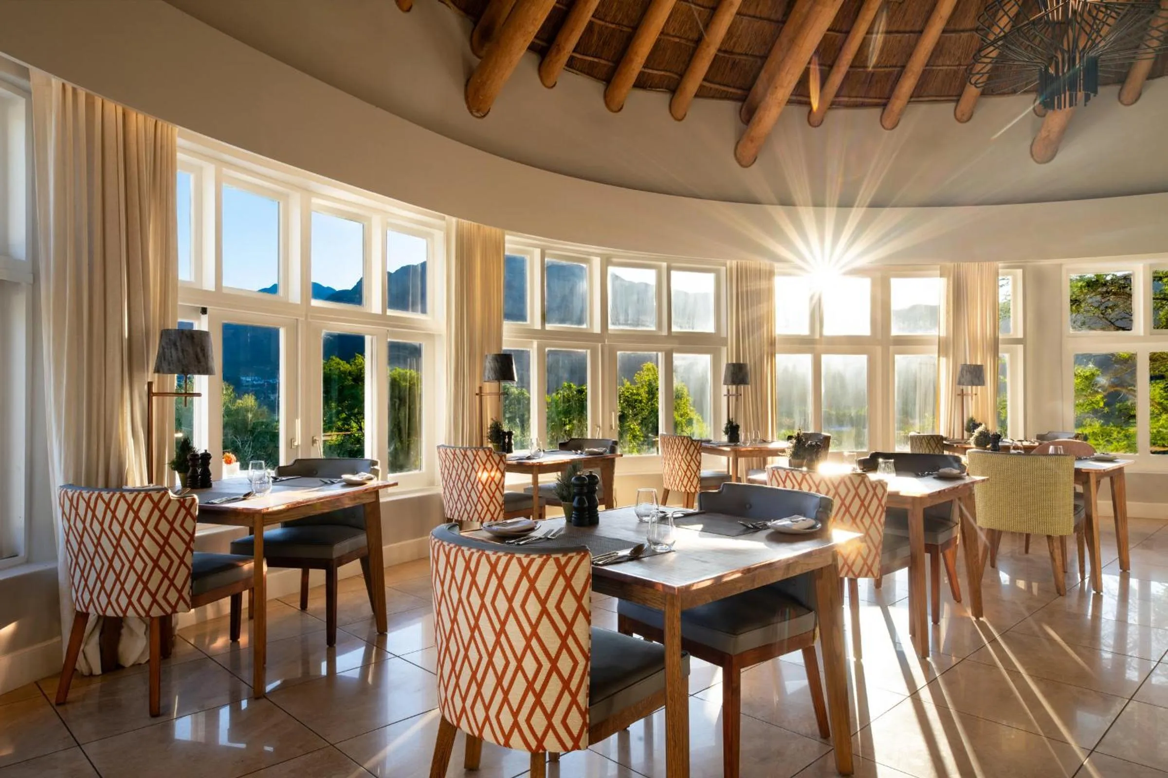 Restaurant/places to eat in Mont Rochelle Hotel and Vineyard