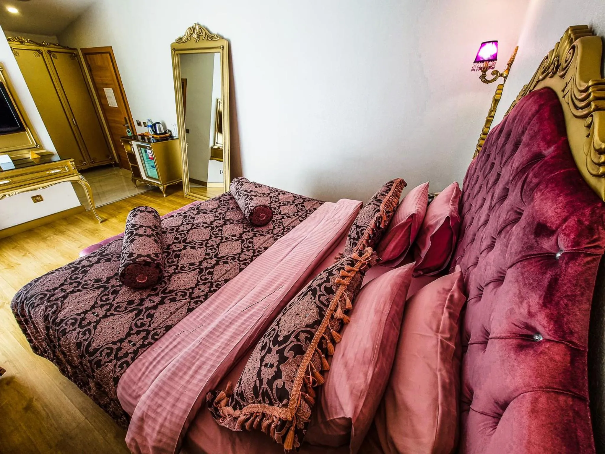Photo of the whole room, Bed in Sundia By Liberty Oludeniz
