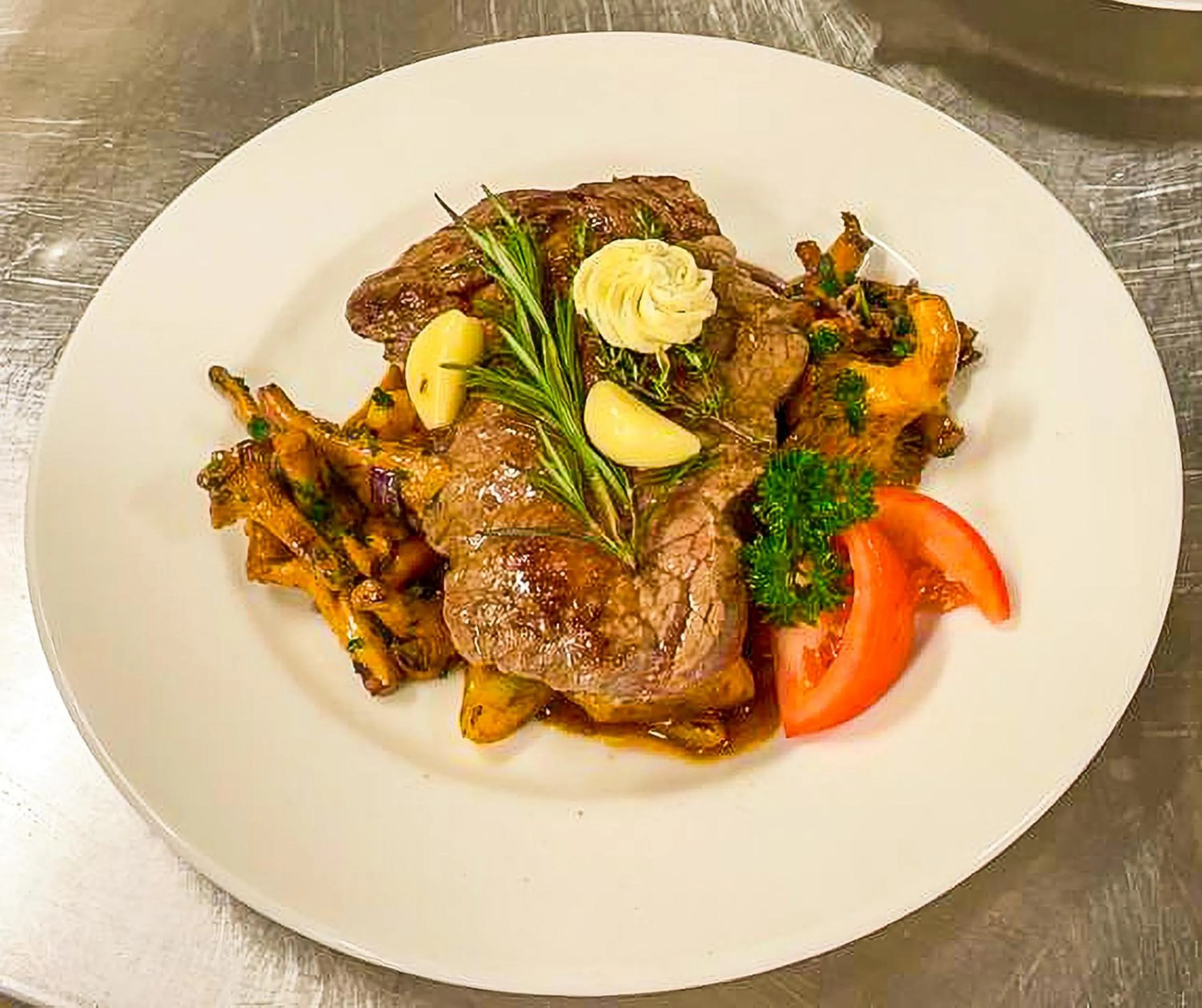 Restaurant/places to eat in Hotel und Restaurant Nehrener Hof