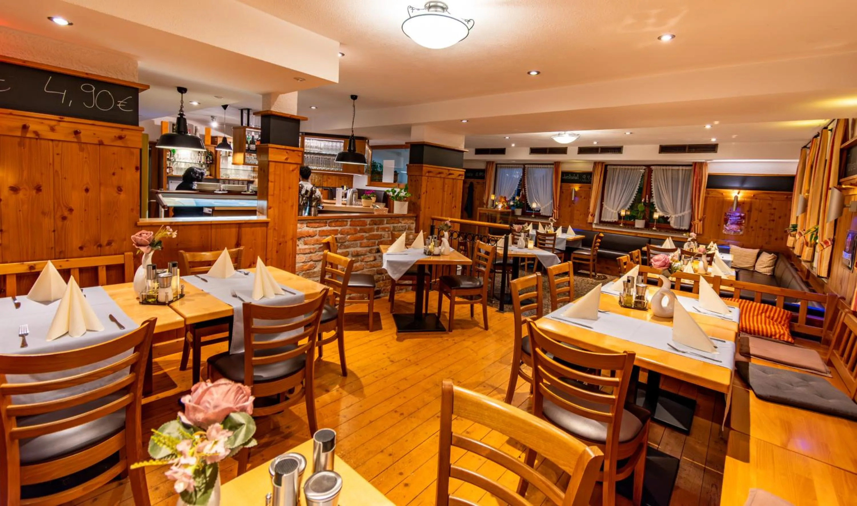 Restaurant/places to eat in Hotel und Restaurant Nehrener Hof