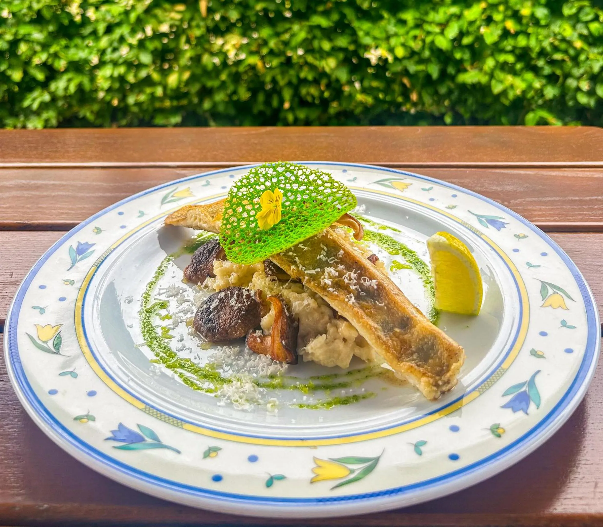 Restaurant/places to eat in Hotel und Restaurant Nehrener Hof