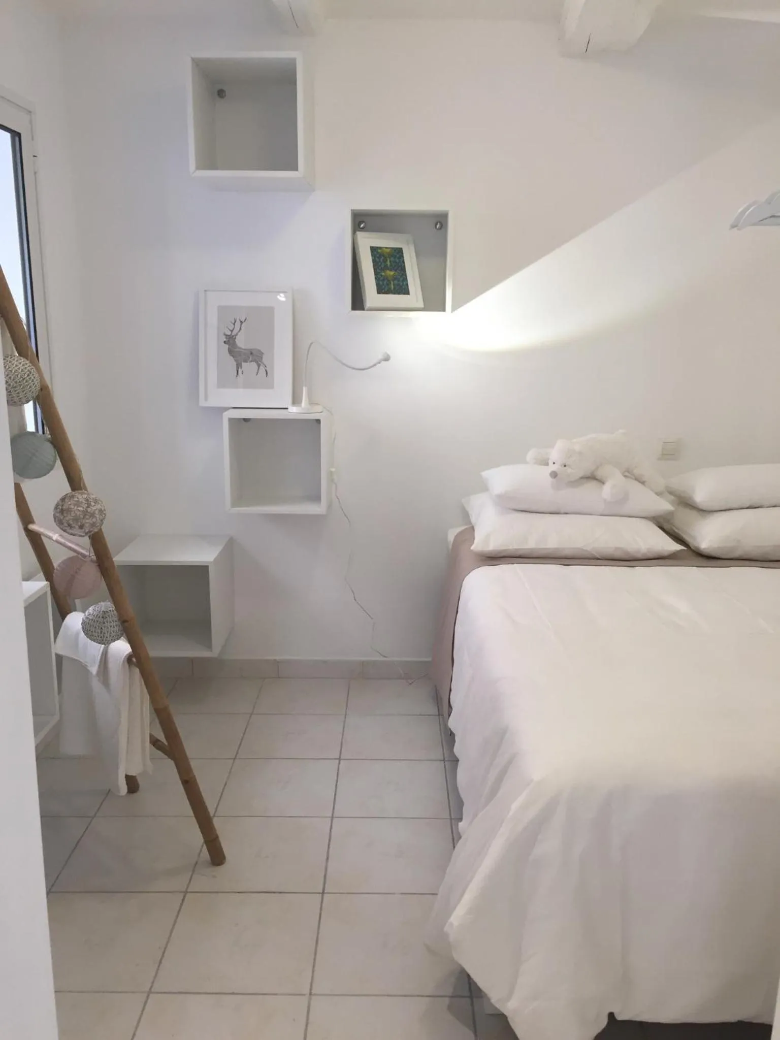 La Tanière de l'Ours Blanc Aubagne-Cassis-Aix en Provence