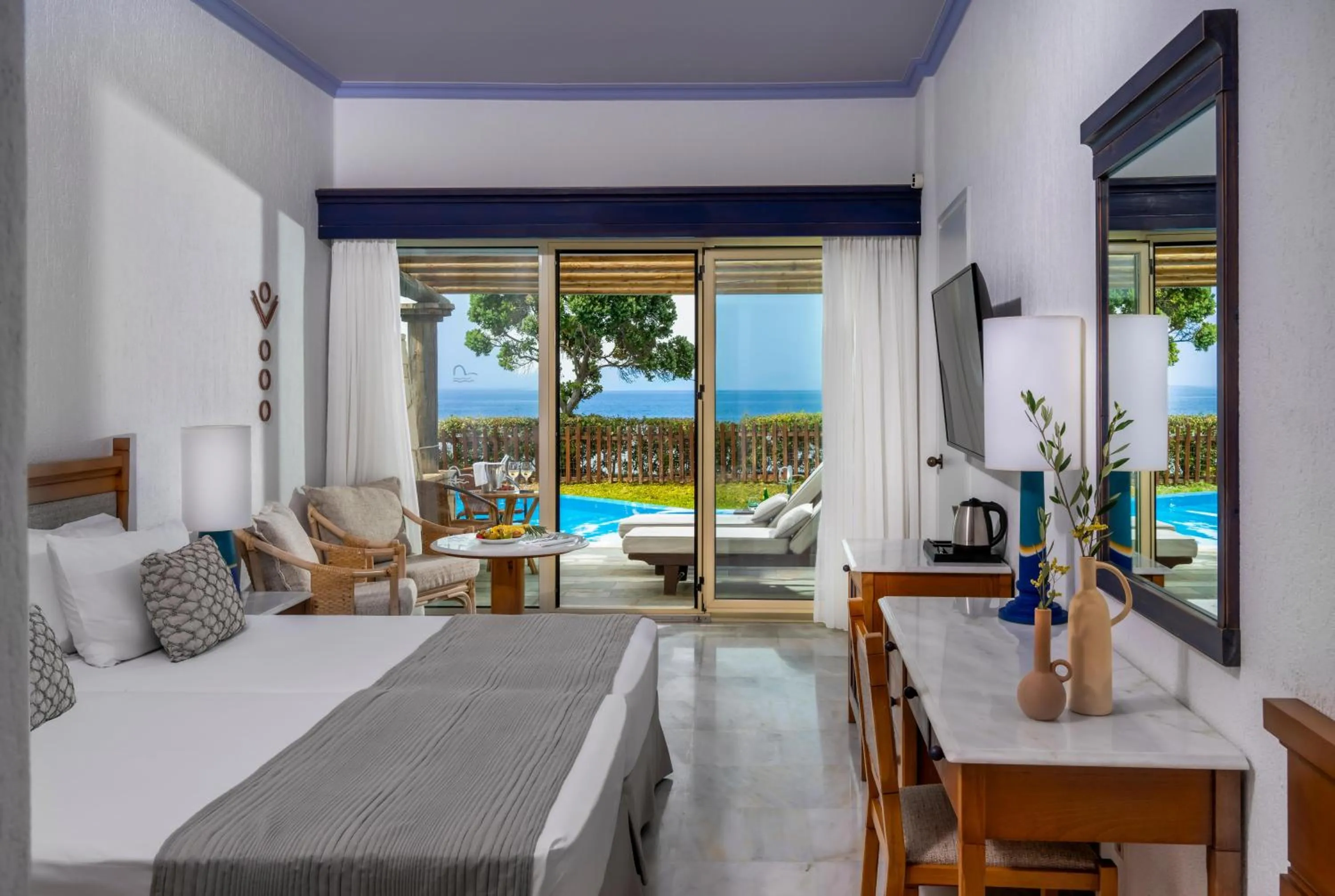 Photo of the whole room, Bed in Leptos Panorama Hotel