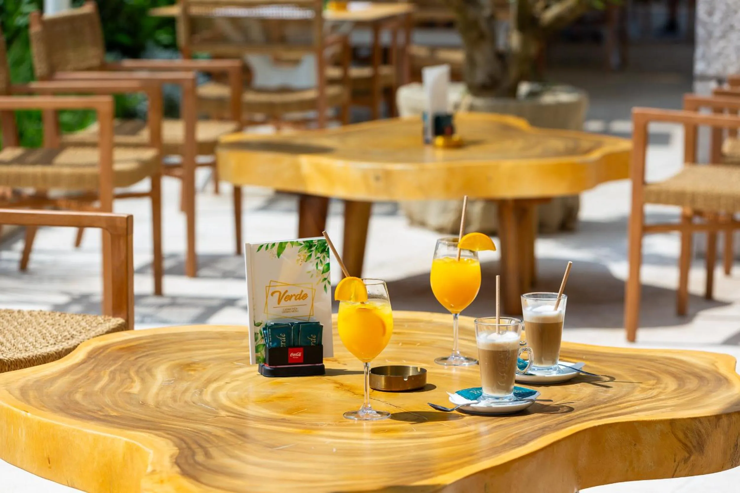 Restaurant/places to eat in Hotel Adria