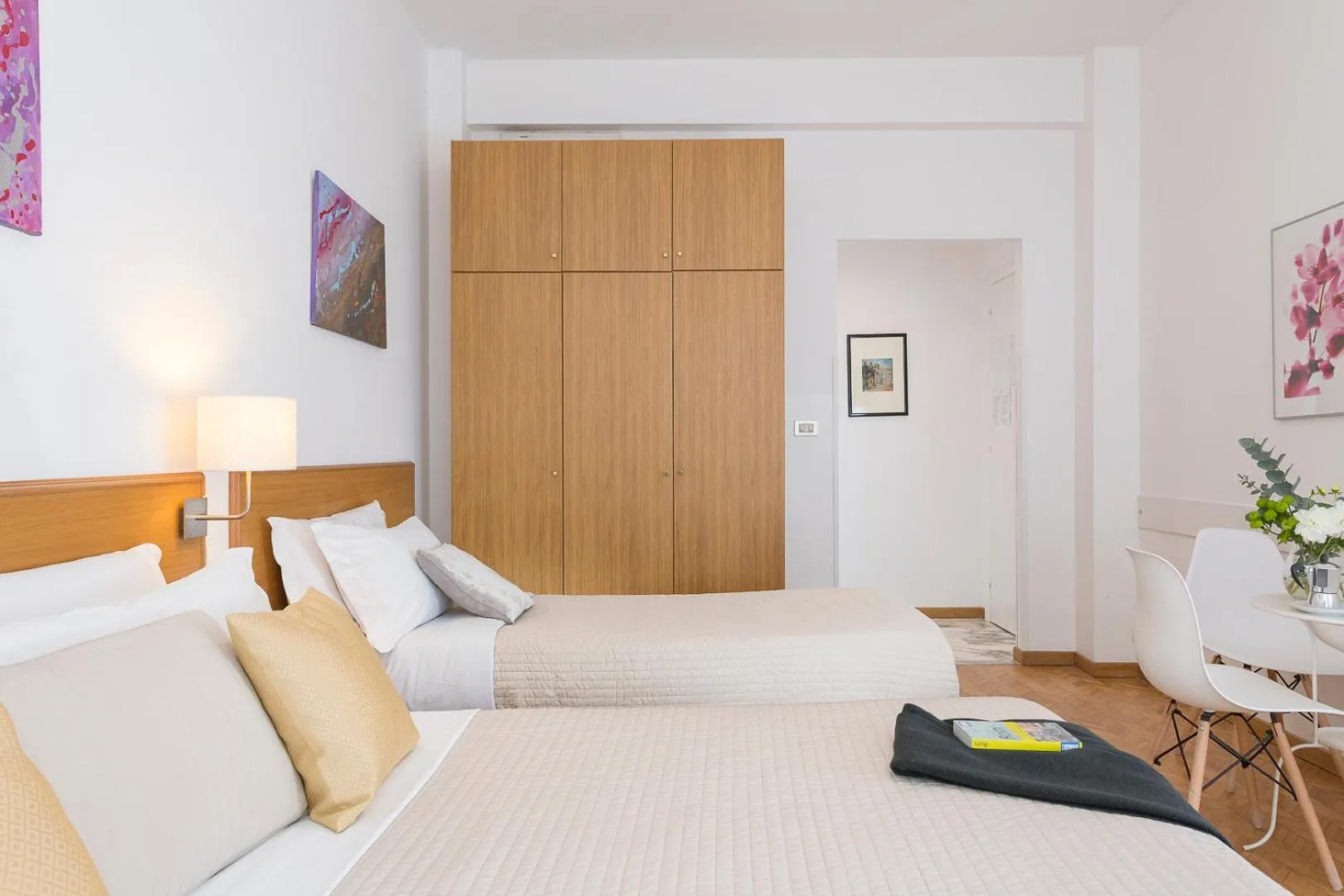 Bed in Aurelia 429 Fine Town House