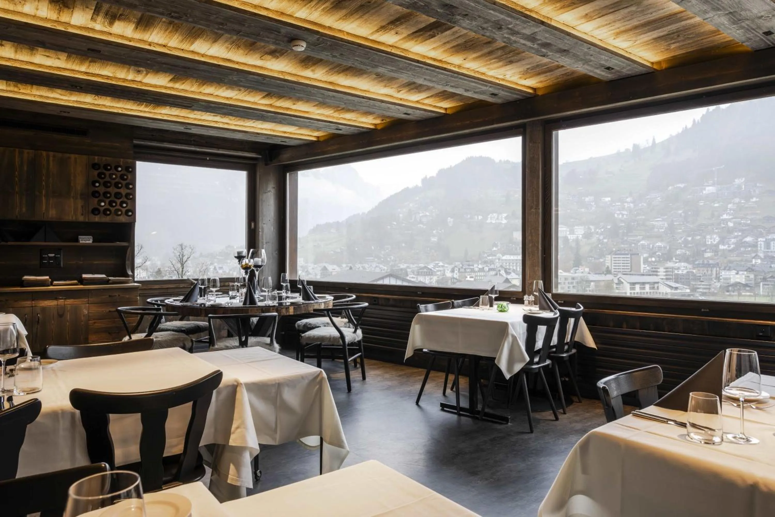 Restaurant/places to eat in Hotel Restaurant Bänklialp