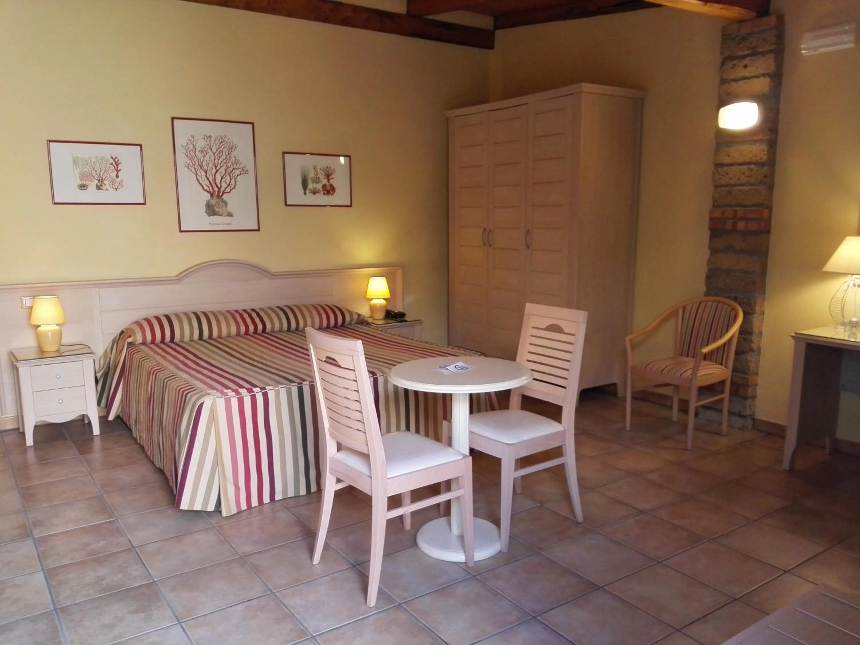 Photo of the whole room in Hotel Acquasanta