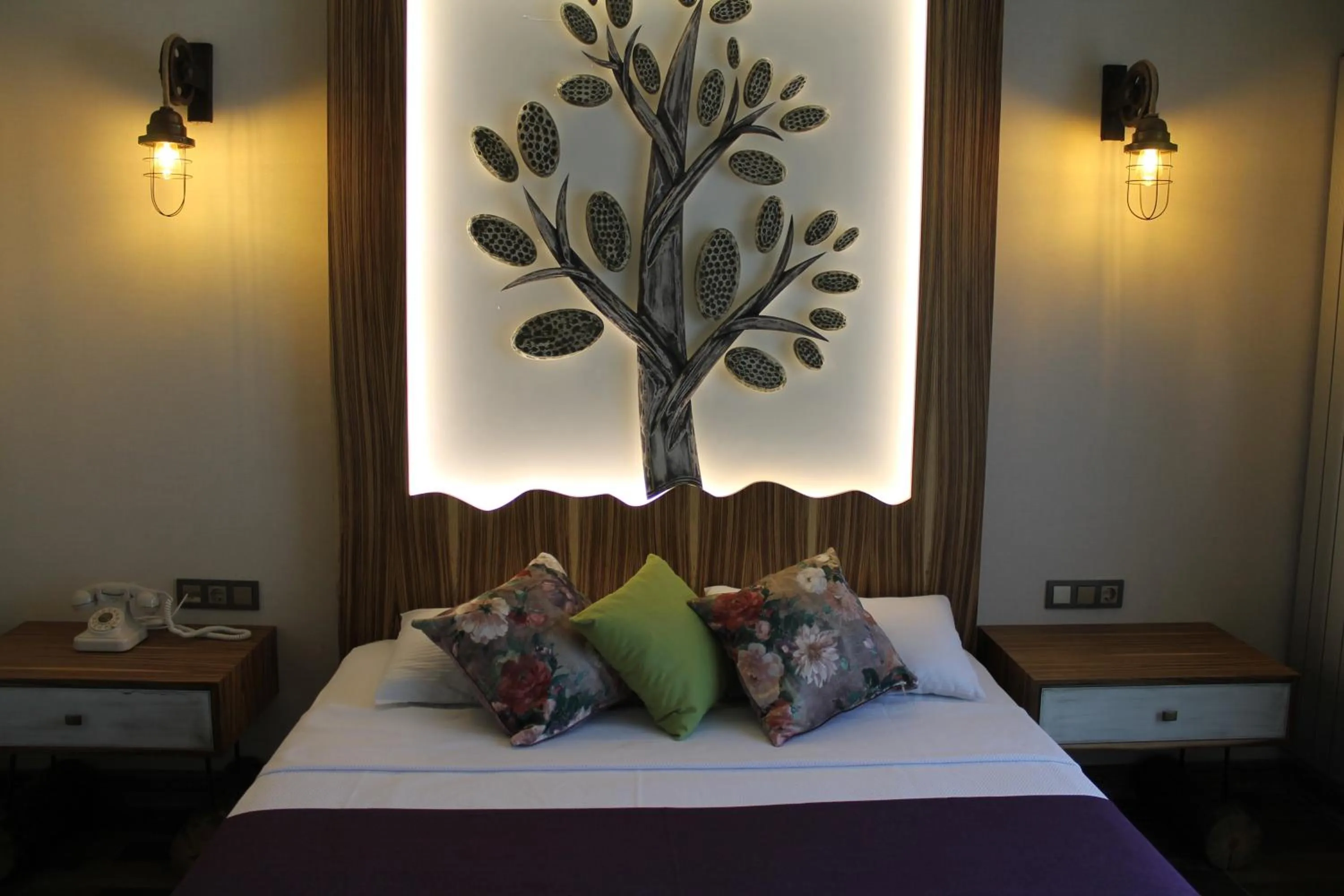 Photo of the whole room, Bed in Assos Zeyti̇n Han Special Class Hotel Adults only 12