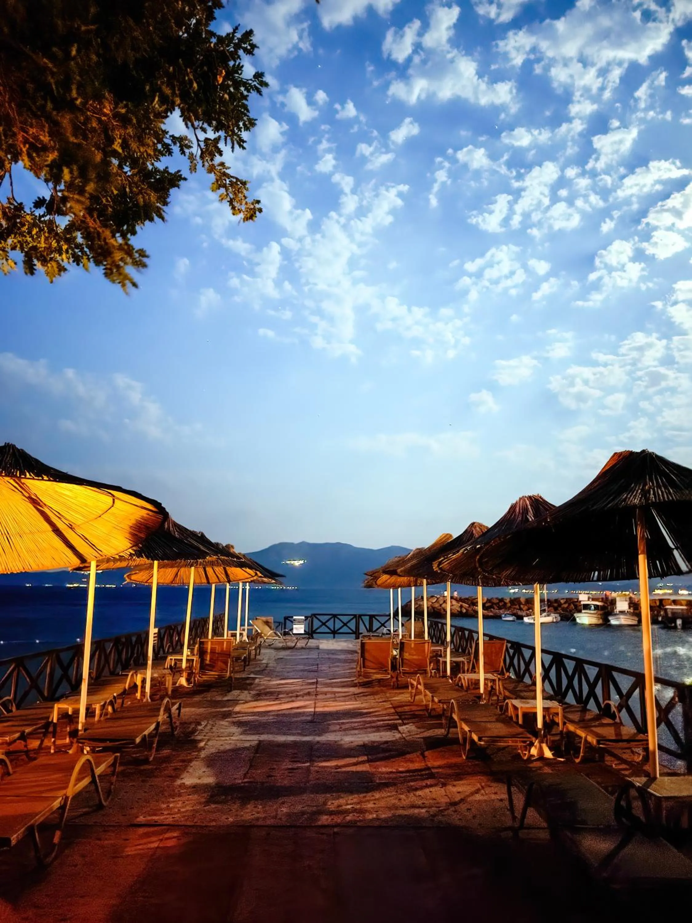 Beach in Assos Zeyti̇n Han Special Class Hotel Adults only 12