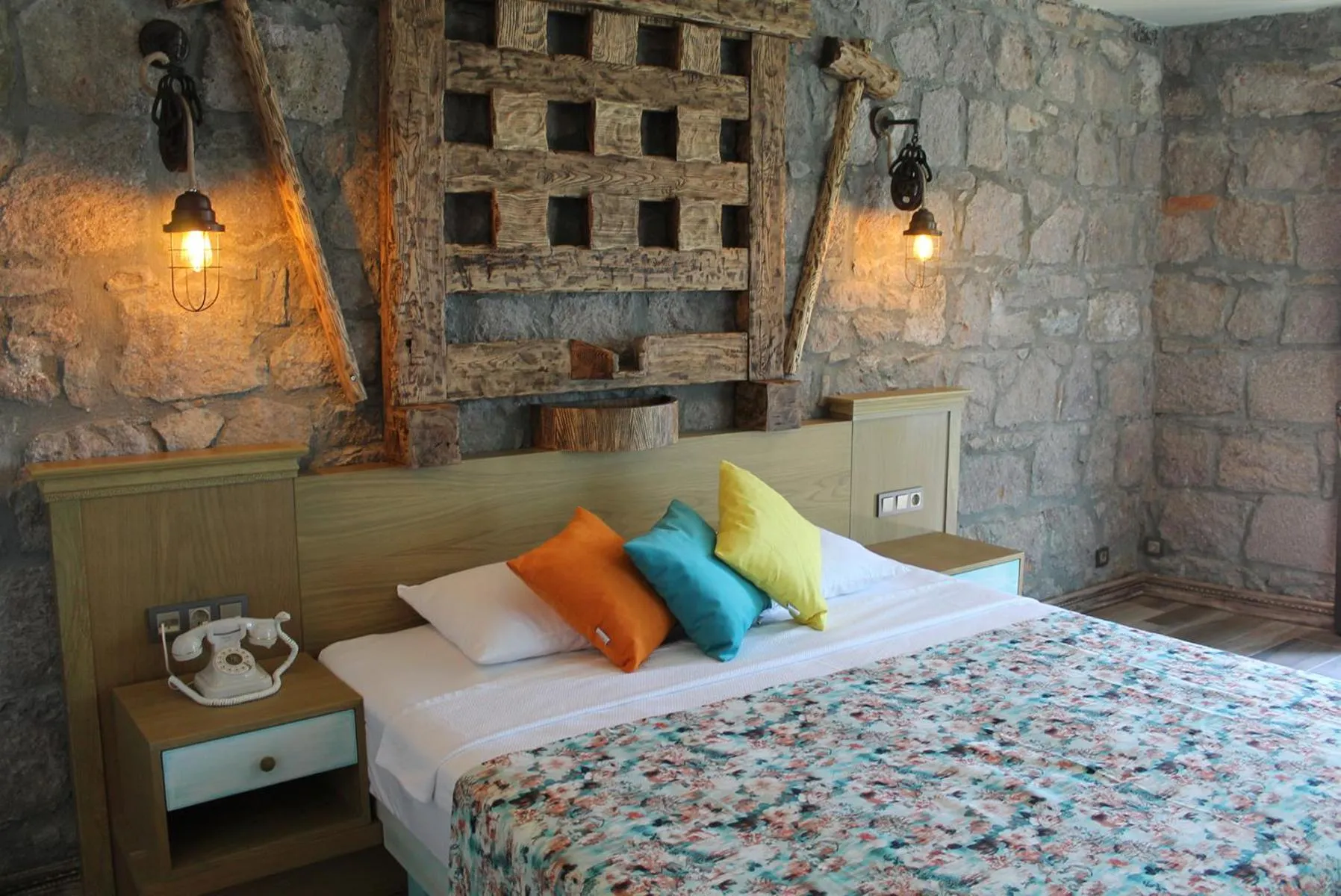 Massage, Bed in Assos Zeyti̇n Han Special Class Hotel Adults only 12