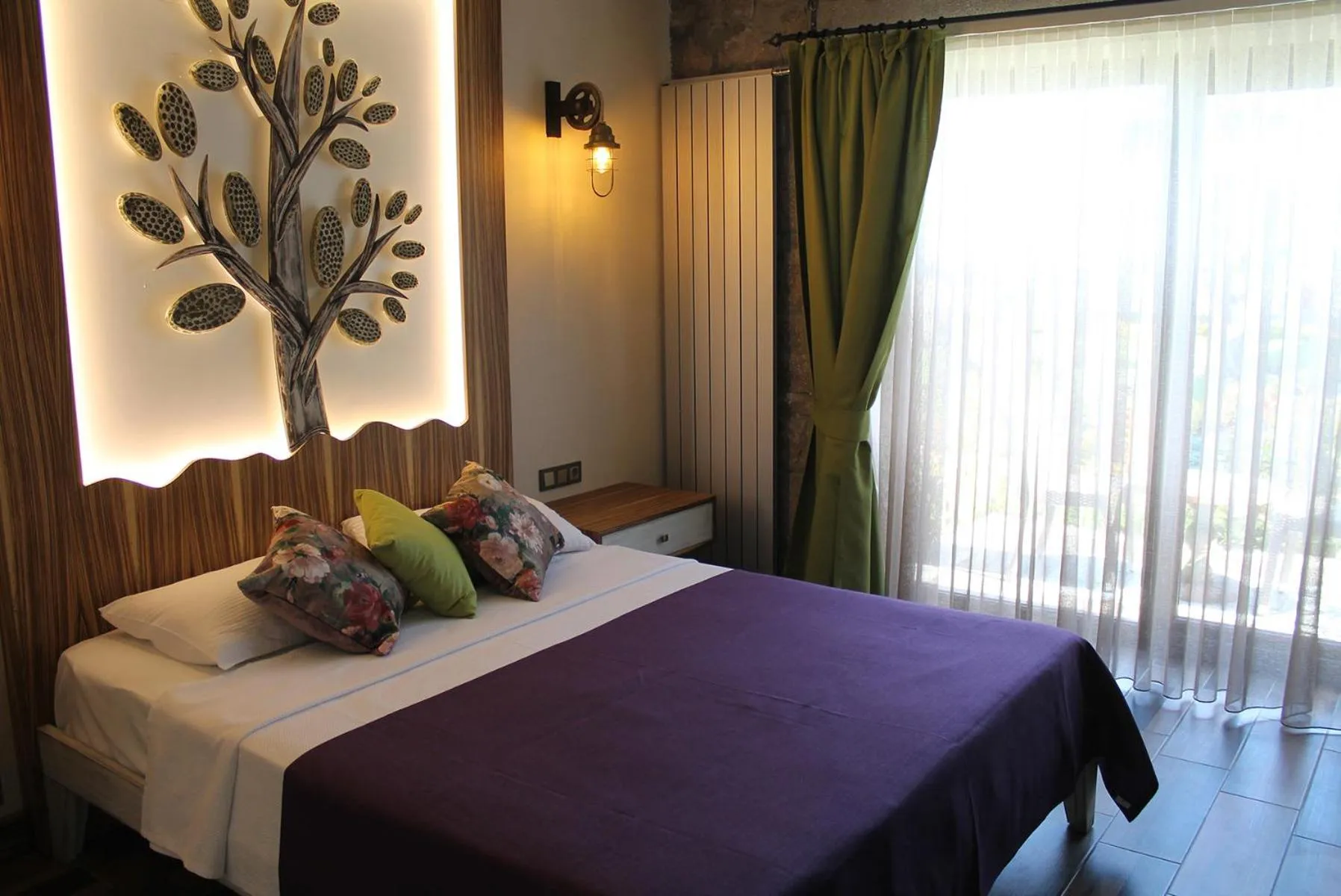 Photo of the whole room, Bed in Assos Zeyti̇n Han Special Class Hotel Adults only 12