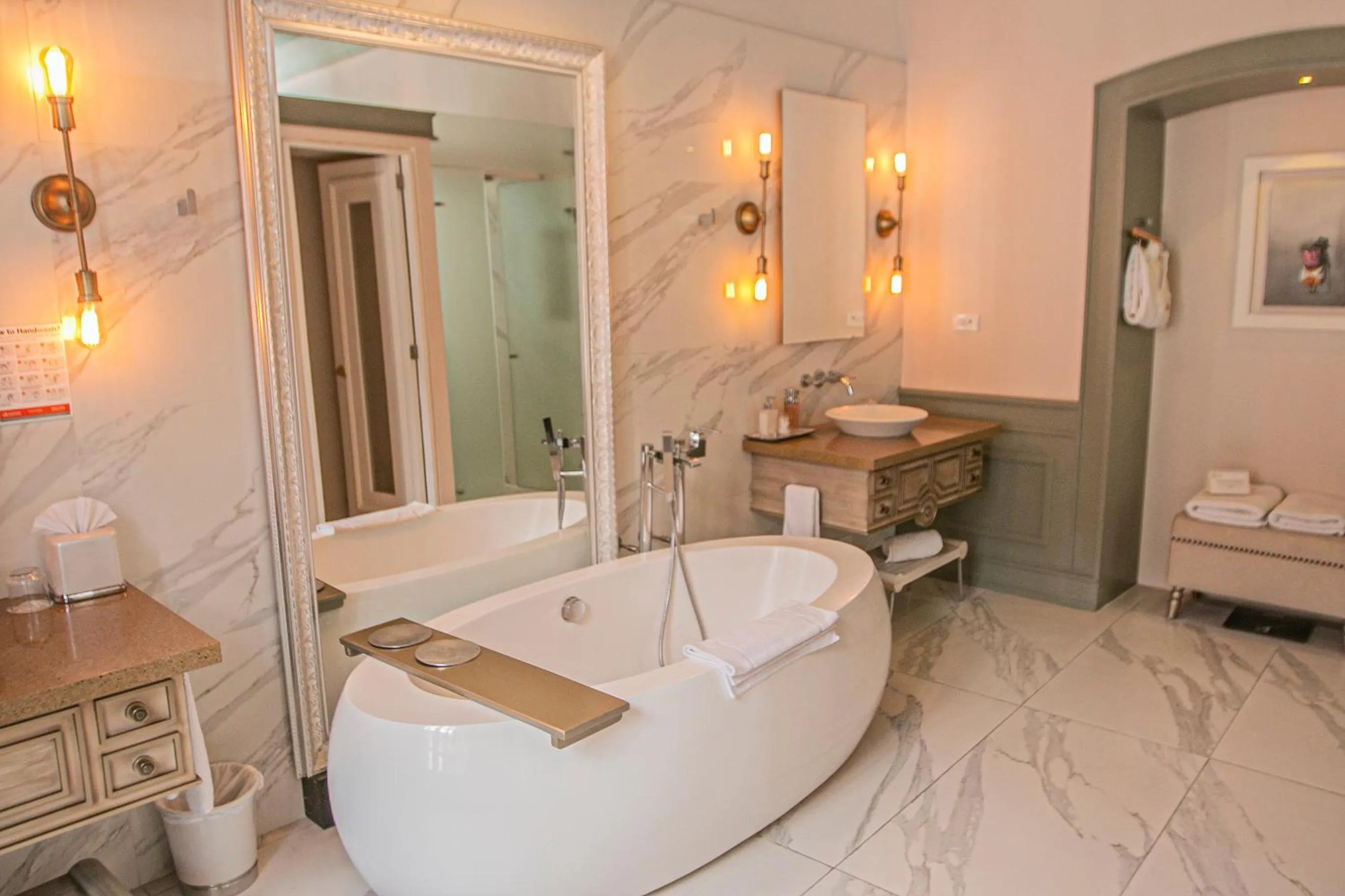 Bath in Illa Experience Hotel