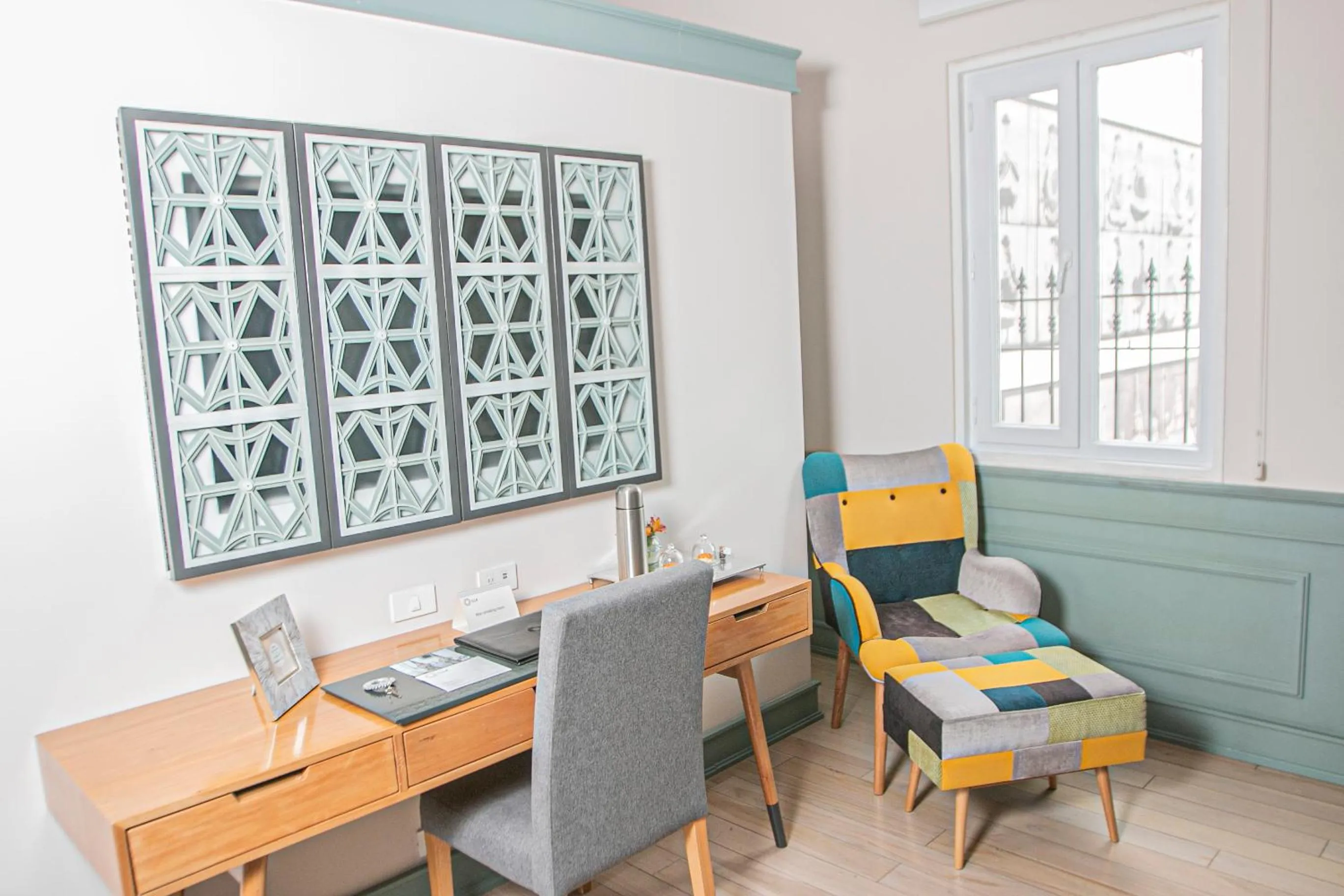 Seating area in Illa Experience Hotel