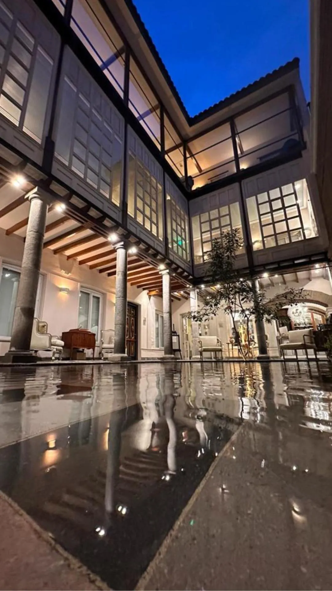 Patio in Illa Experience Hotel