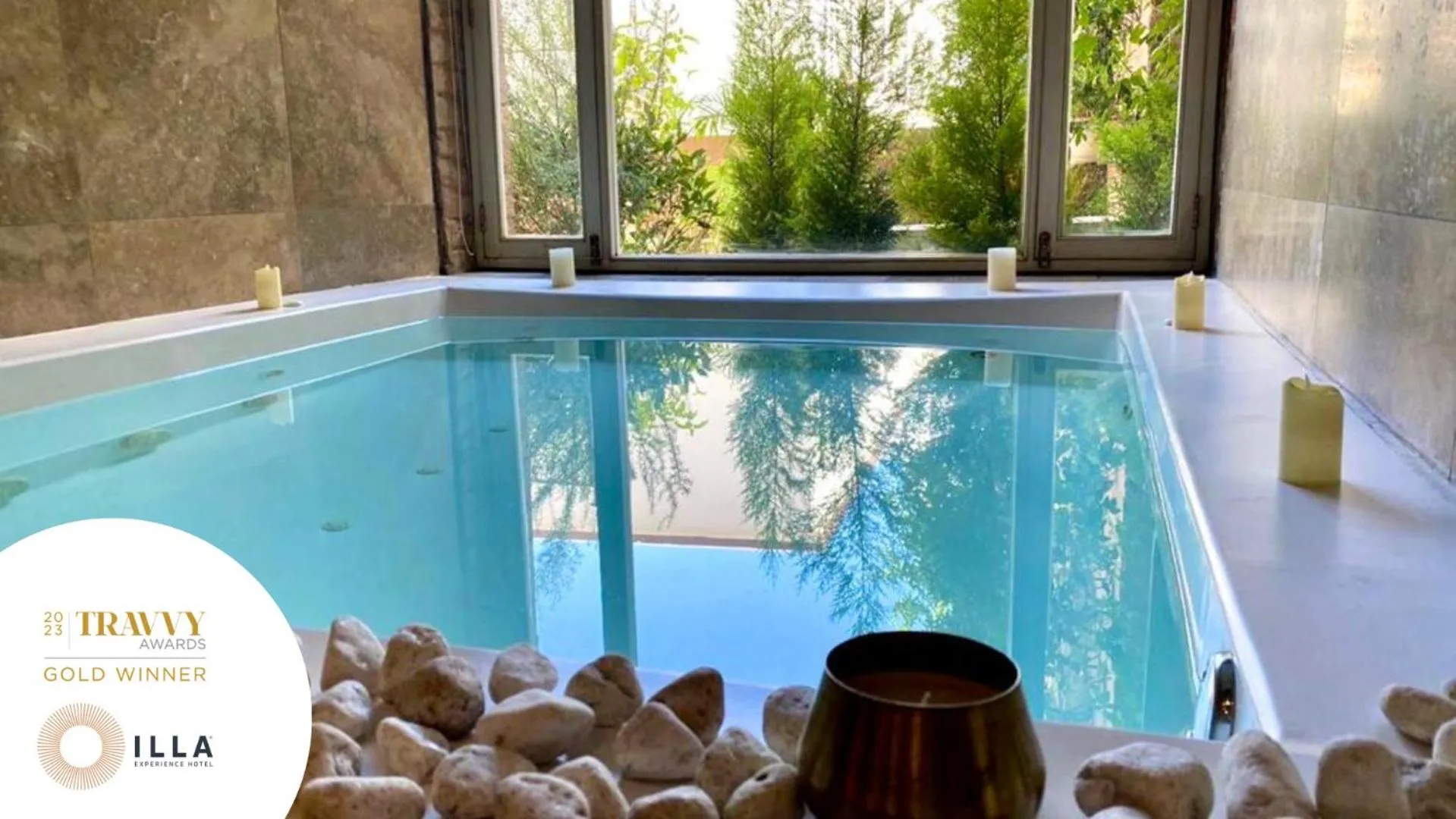 Hot Tub in Illa Experience Hotel