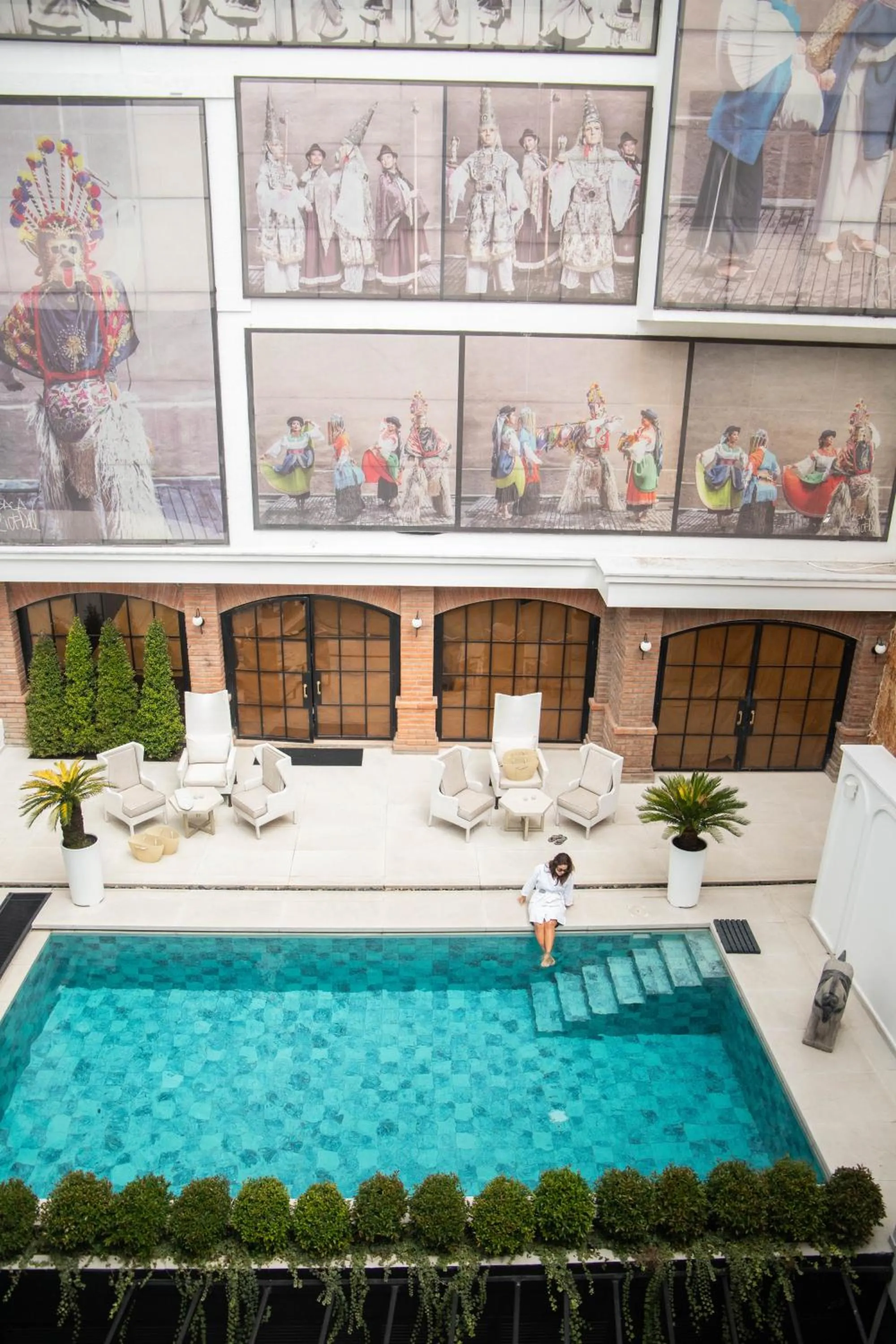 Pool view in Illa Experience Hotel