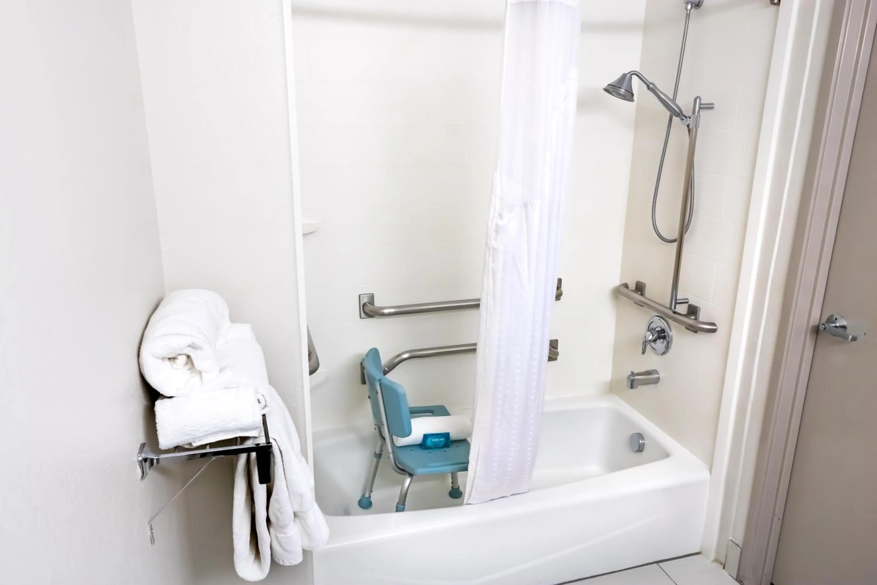 Bathroom in Holiday Inn Express Pendleton by IHG