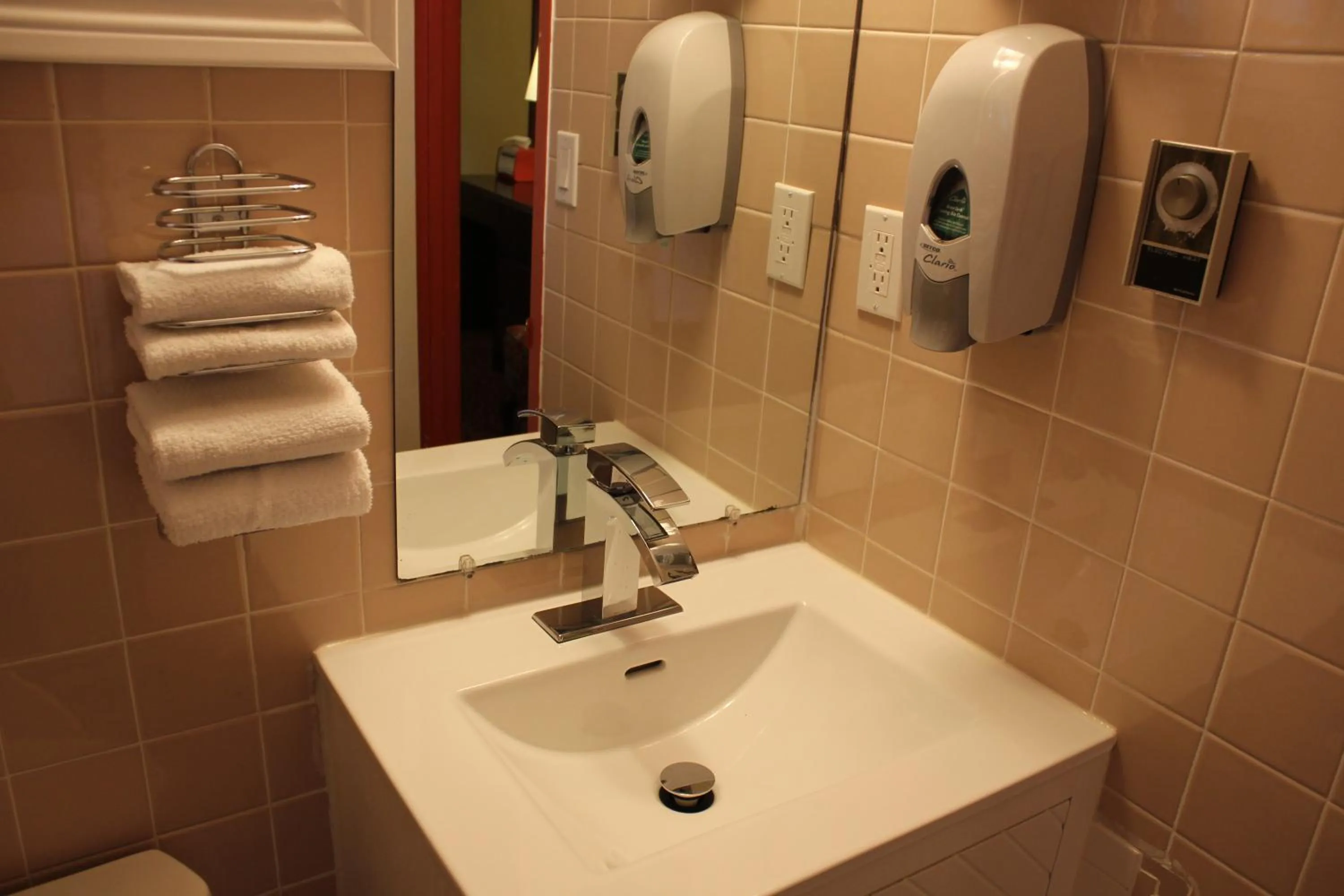 Deluxe Cottage - Non-Smoking in Imperial Inn Thousand Islands