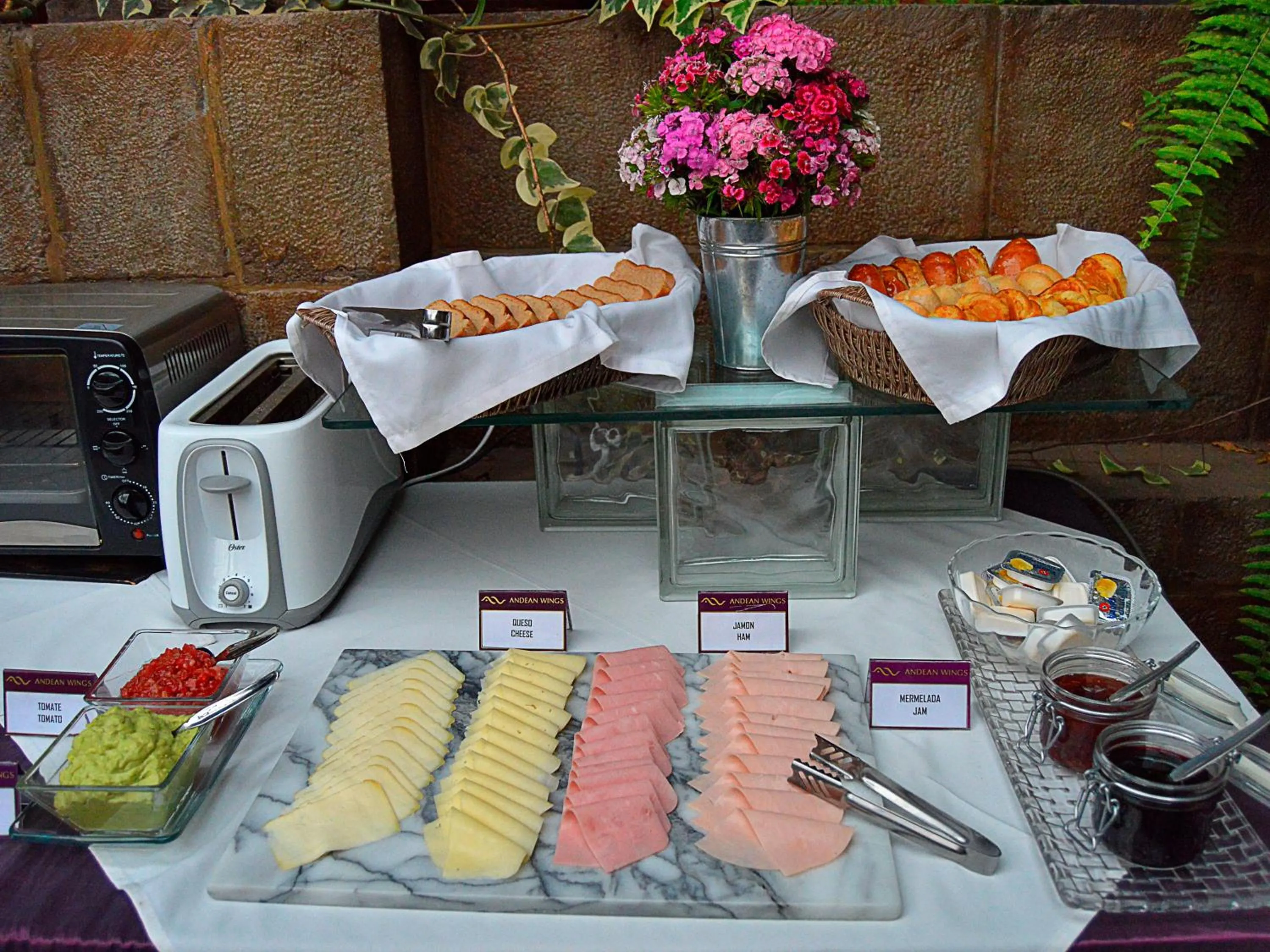 Buffet breakfast, Food in Andean Wings Boutique Hotel