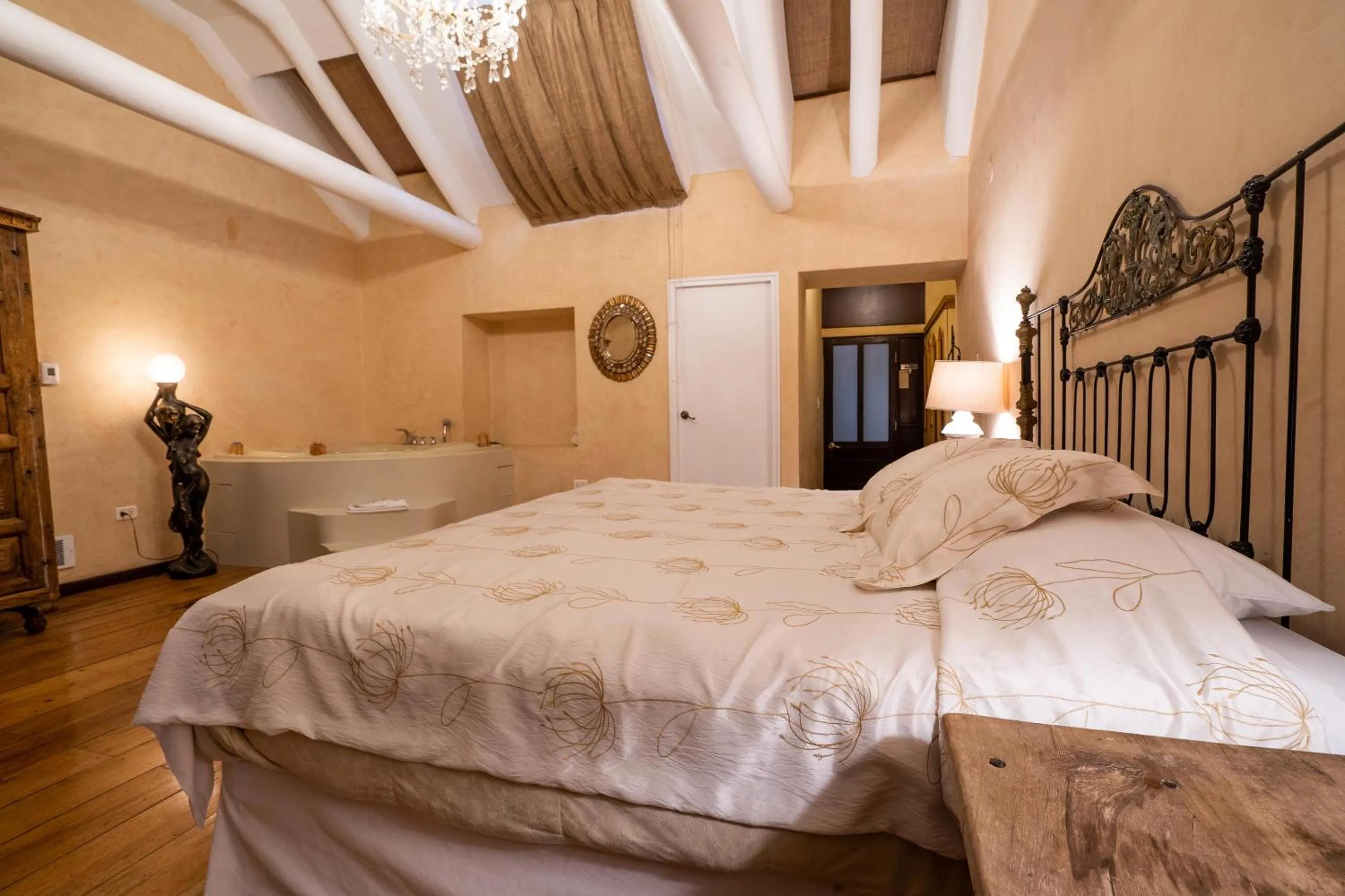 Bed in Andean Wings Boutique Hotel