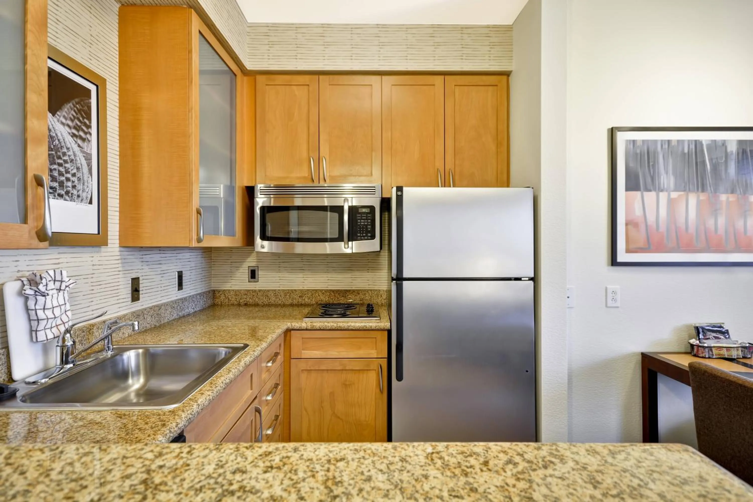 Kitchen or kitchenette in Residence Inn by Marriott Gulfport-Biloxi Airport