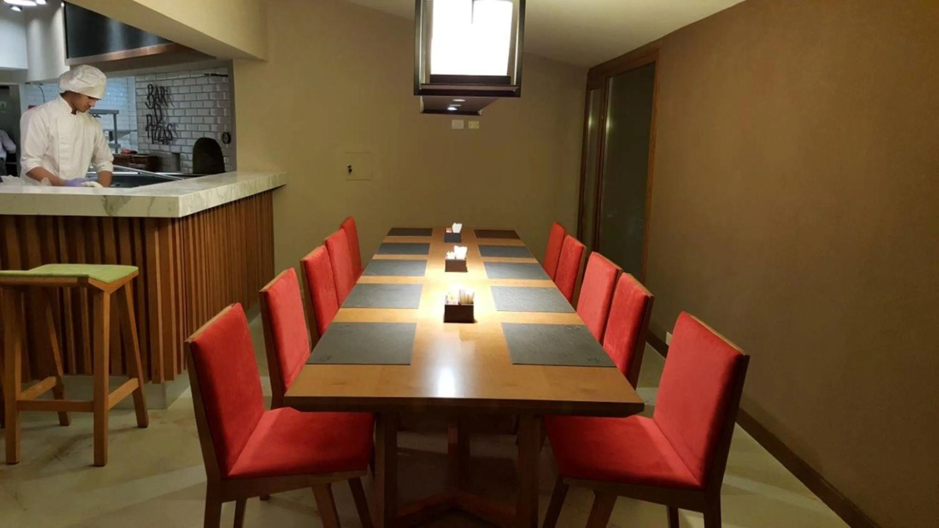 Restaurant/places to eat in Hotel Las Lengas