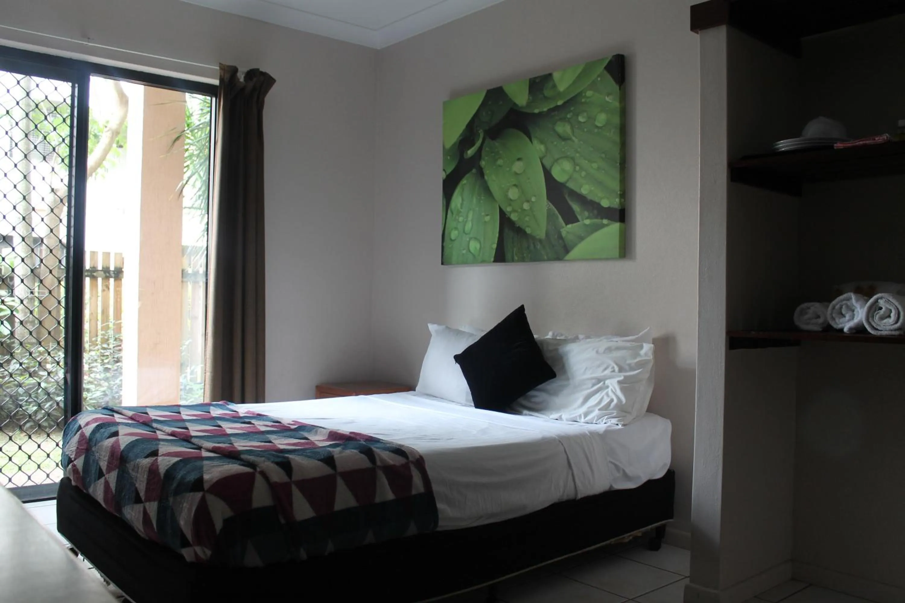 Photo of the whole room, Bed in Bohemia Resort Cairns