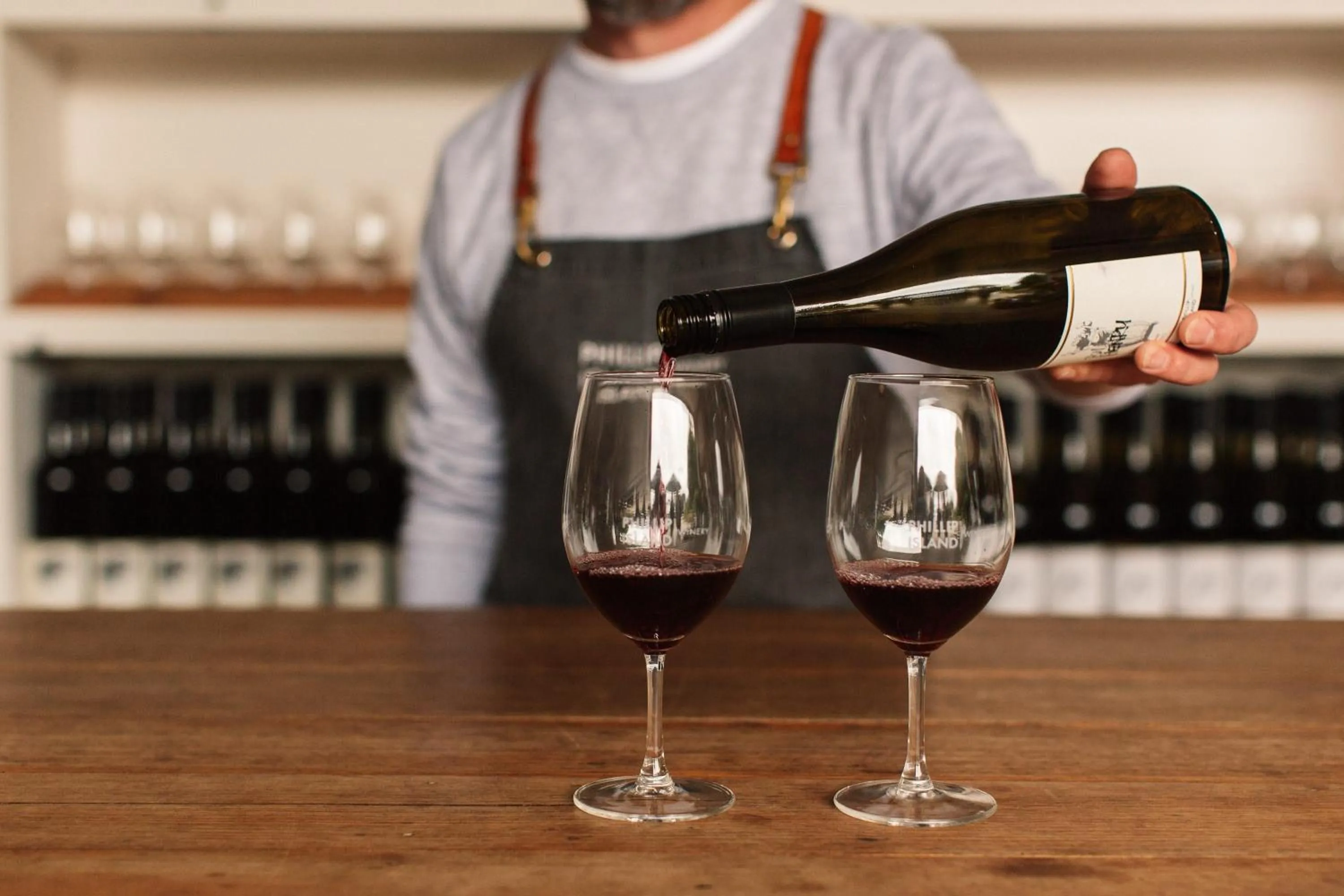 Food and drinks in The Island Accommodation