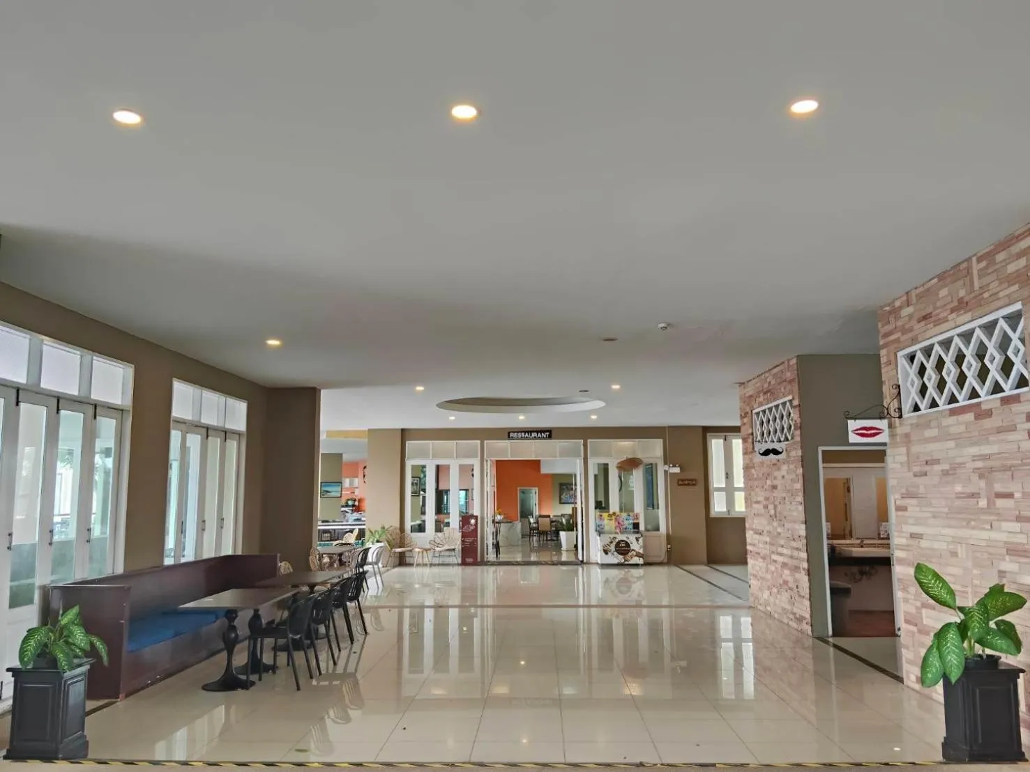 Lobby or reception in Royal Phala Cliff Beach Resort